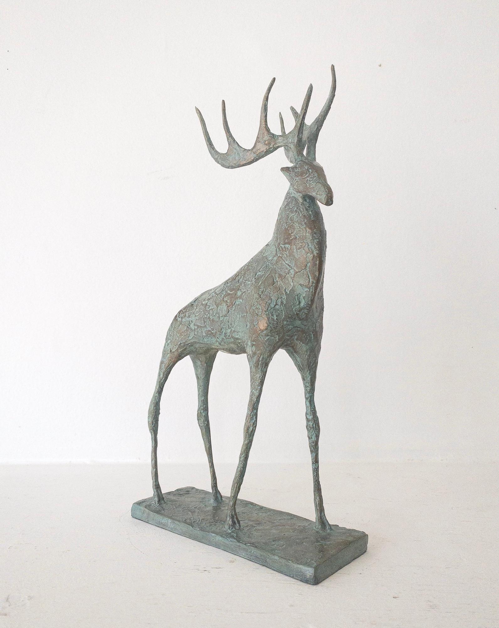 Petit cerf I par Pierre Yermia - Sculpture animalière contemporaine, élégante, élancée en vente 14