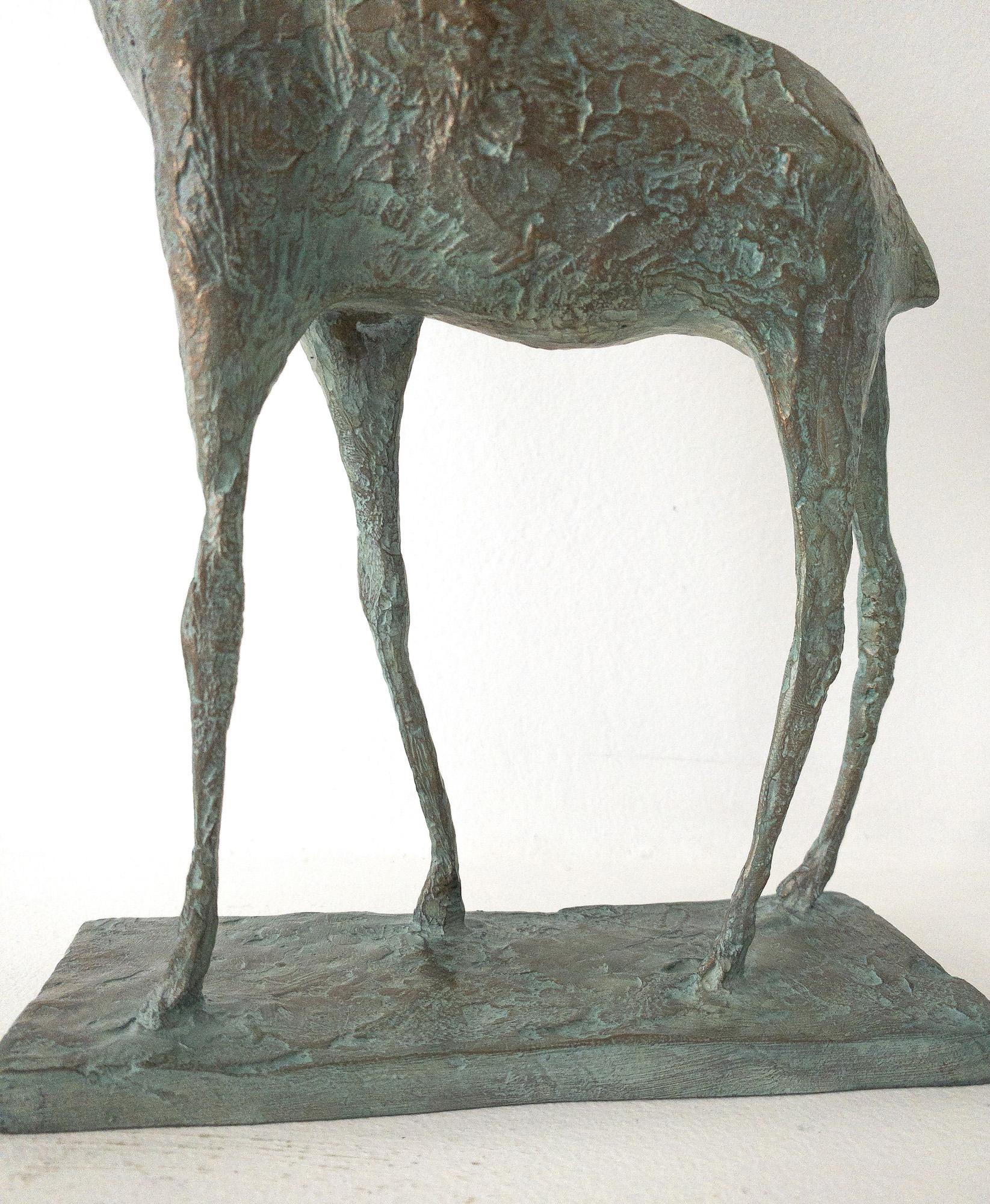 Petit cerf I par Pierre Yermia - Sculpture animalière contemporaine, élégante, élancée en vente 17