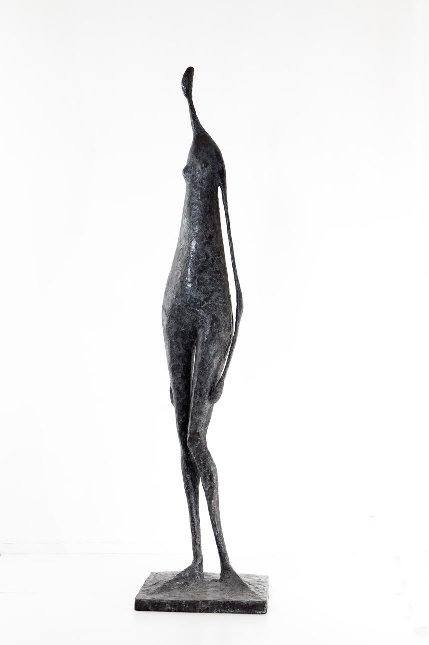 Figura monumentale in piedi I di Pierre Yermia - Scultura contemporanea in bronzo in vendita 1