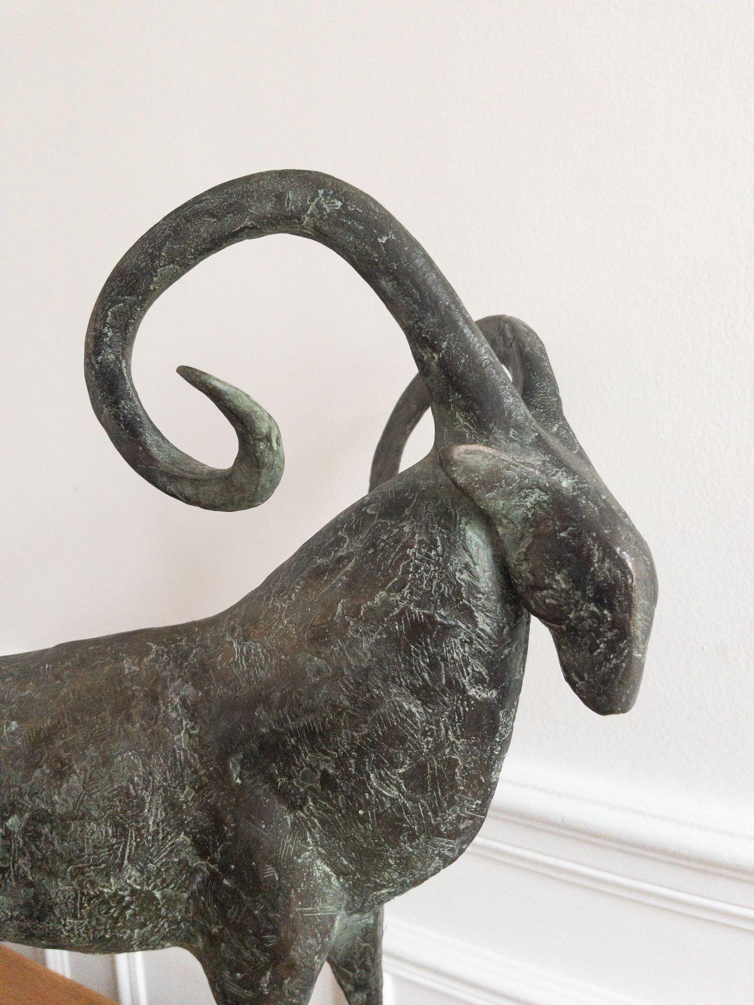 Mouflon I by Pierre Yermia - Animal bronze sculpture, figurative, grey colour For Sale 4