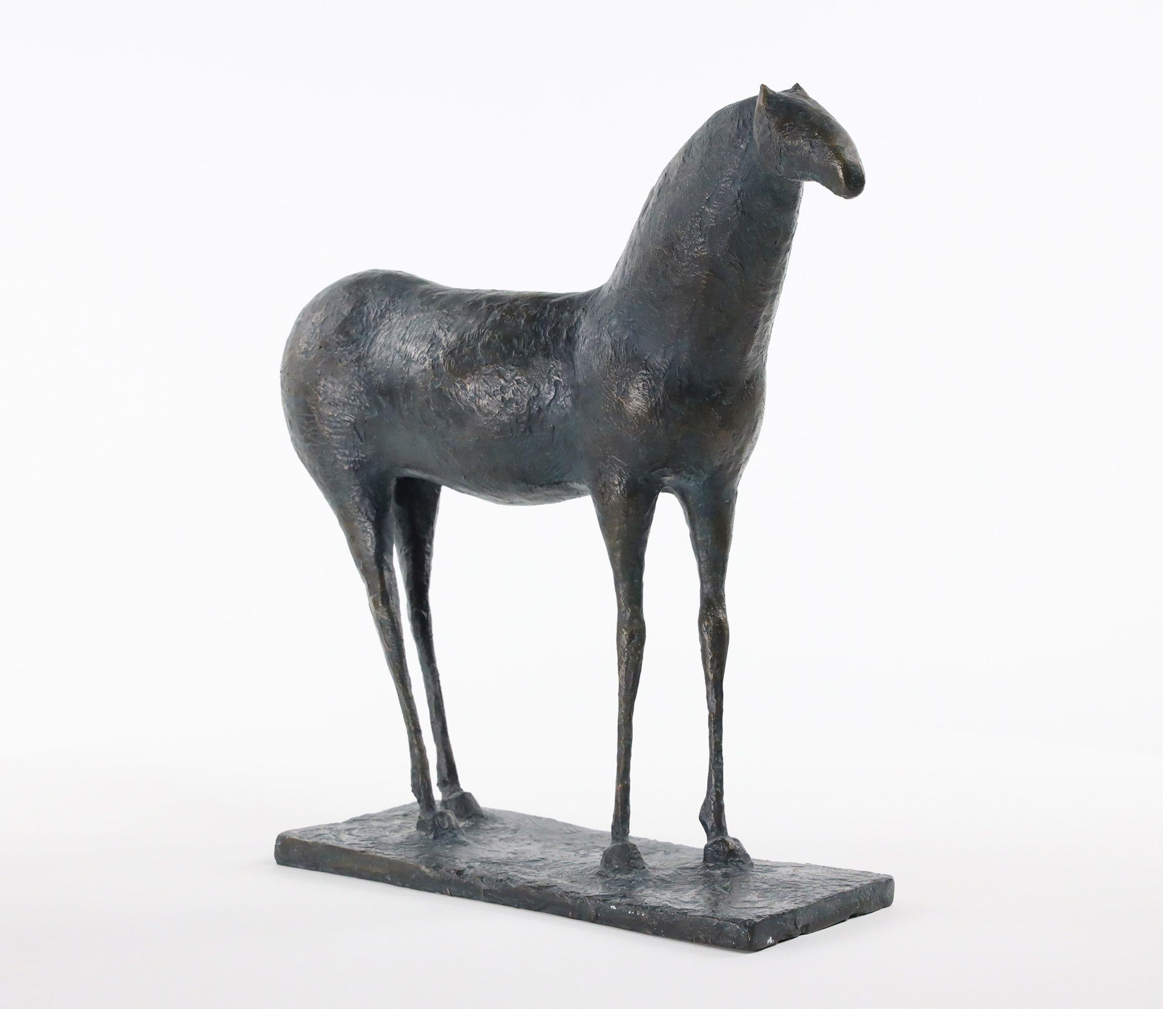 Small Horse I di Pierre Yermia - Scultura animale in bronzo, elegante, curva, selvaggia in vendita 1