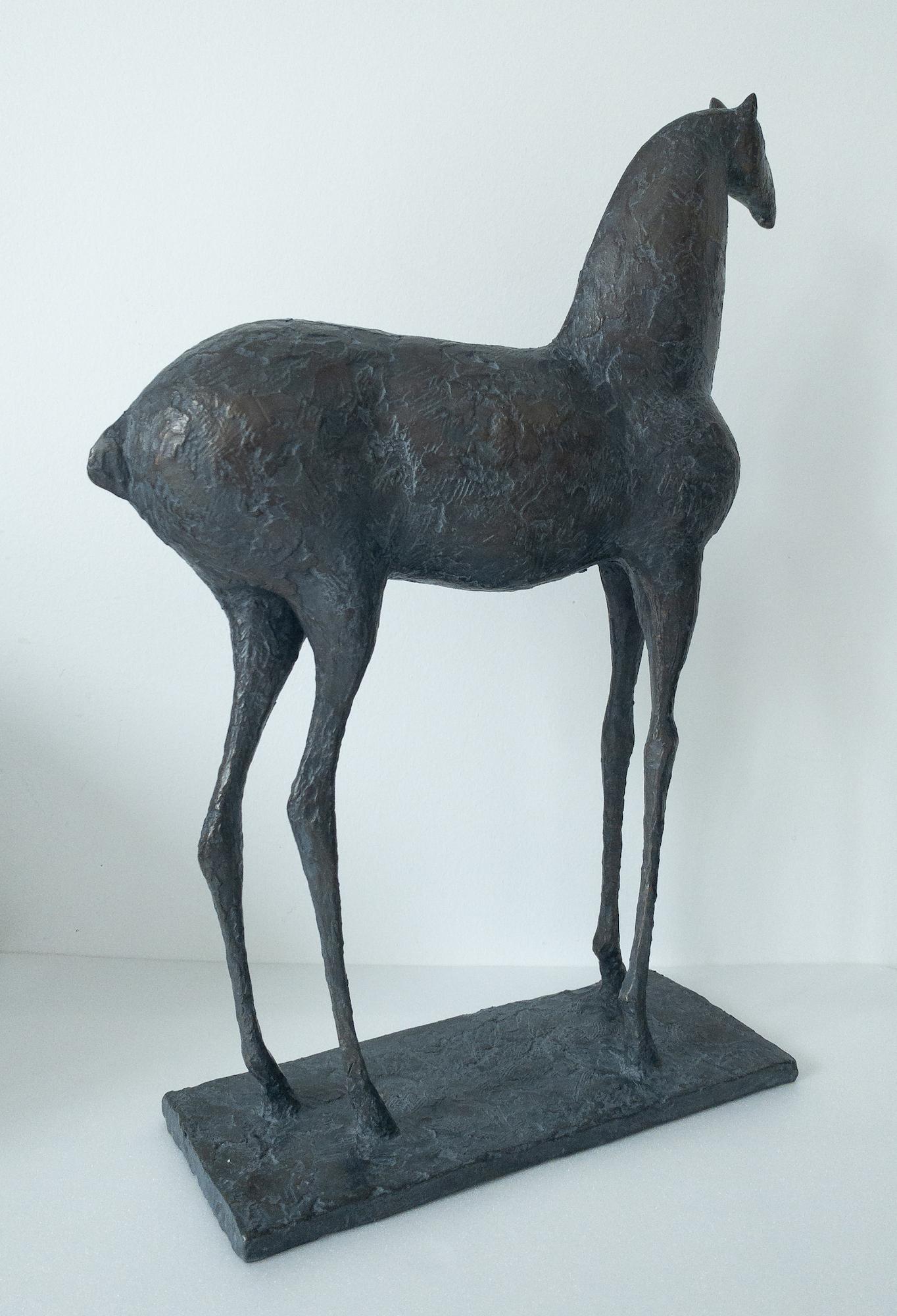 Piccolo cavallo II di Pierre Yermia - Scultura animale in bronzo, elegante, libera e selvaggia in vendita 11