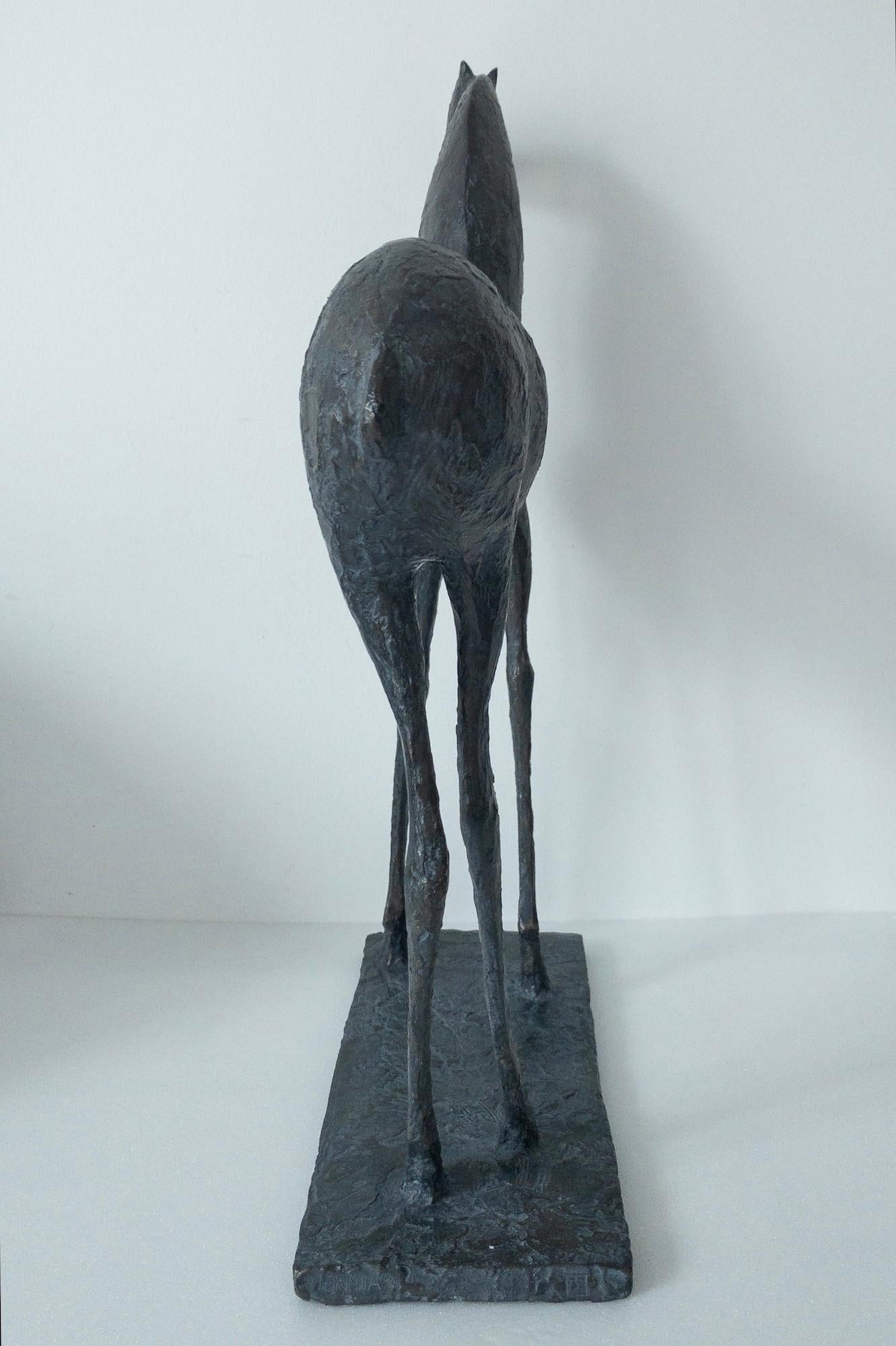 Piccolo cavallo II di Pierre Yermia - Scultura animale in bronzo, elegante, libera e selvaggia in vendita 12