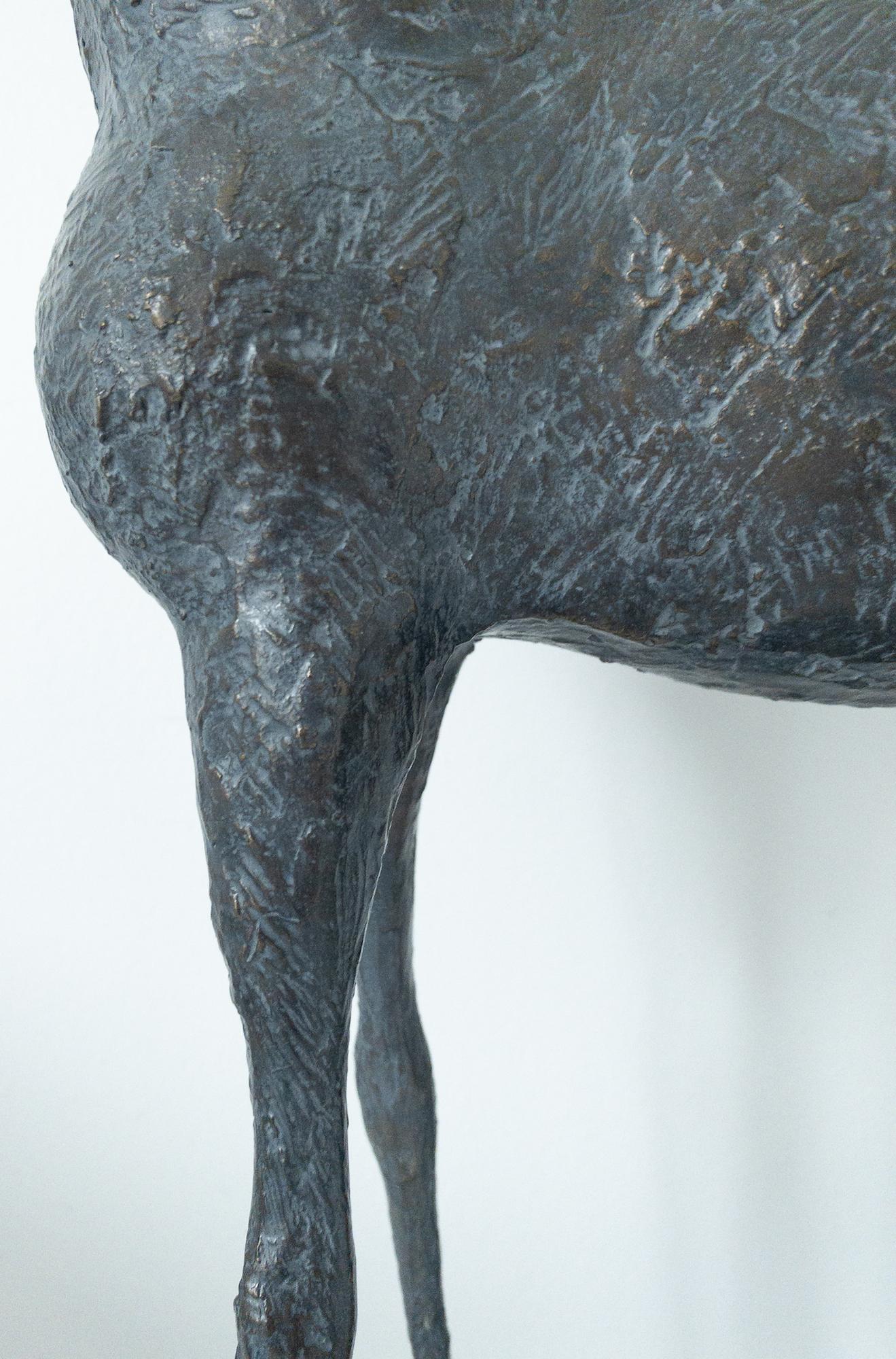 Piccolo cavallo II di Pierre Yermia - Scultura animale in bronzo, elegante, libera e selvaggia in vendita 13