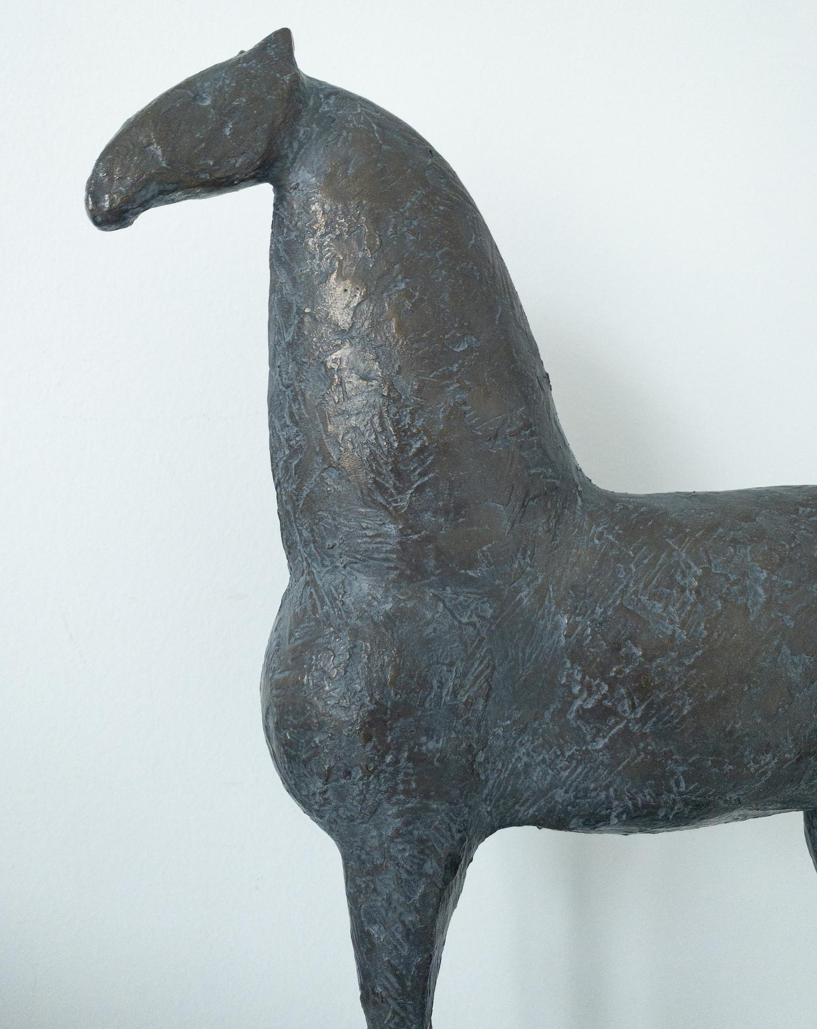 Piccolo cavallo II di Pierre Yermia - Scultura animale in bronzo, elegante, libera e selvaggia in vendita 15