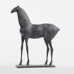Caballo pequeño III de Pierre Yermia - Escultura animal de bronce, elegante, pátina oscura