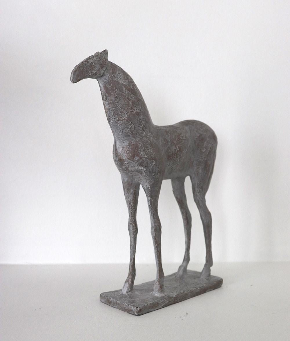 Small Horse IV di Pierre Yermia - Scultura animale in bronzo, elegante, libera e selvaggia in vendita 1