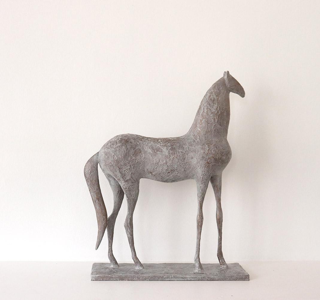 Caballito V de Pierre Yermia - Escultura animal de bronce, elegante, pátina clara en venta 2