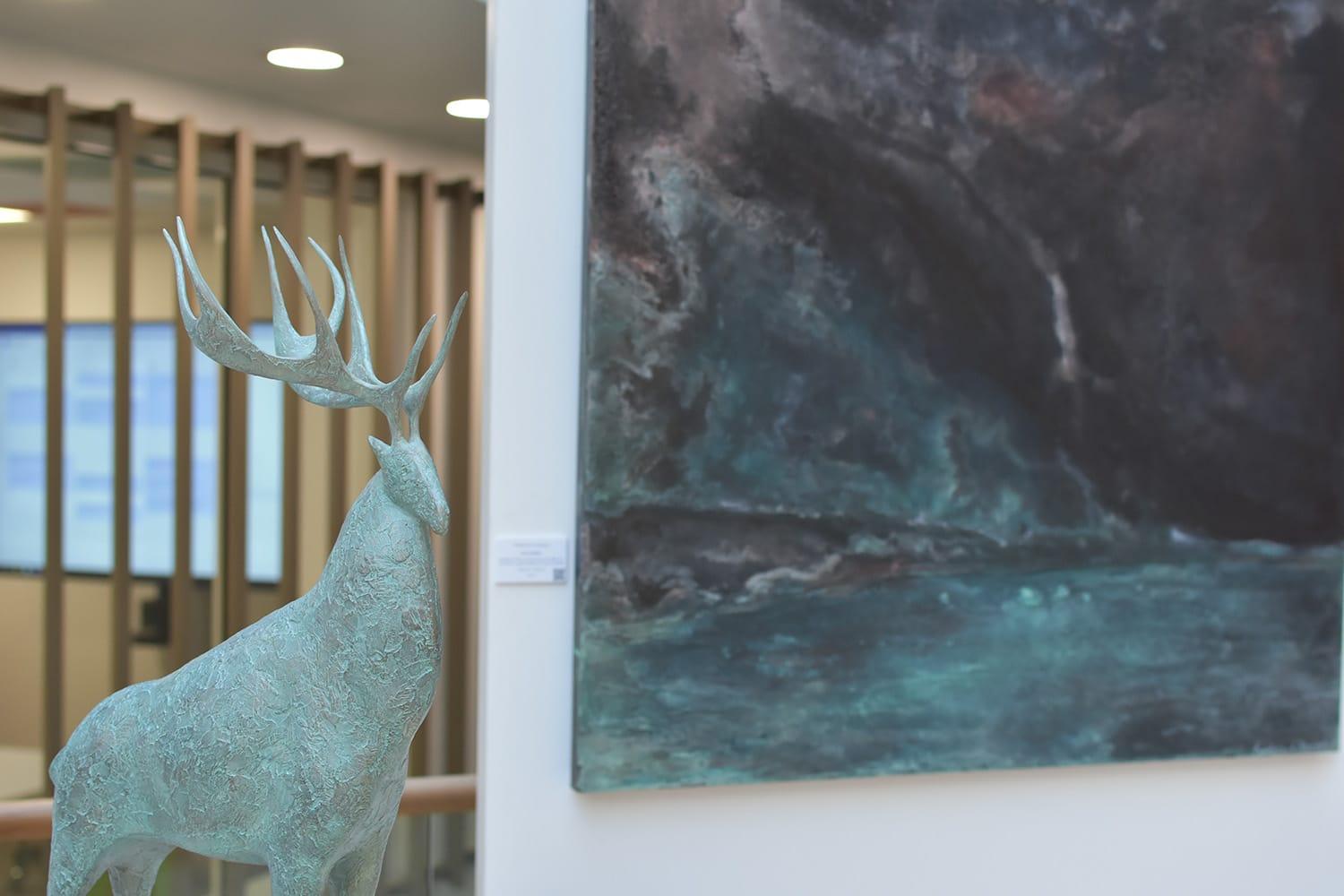 Cervo II di Pierre Yermia - Scultura animale contemporanea in vendita 11