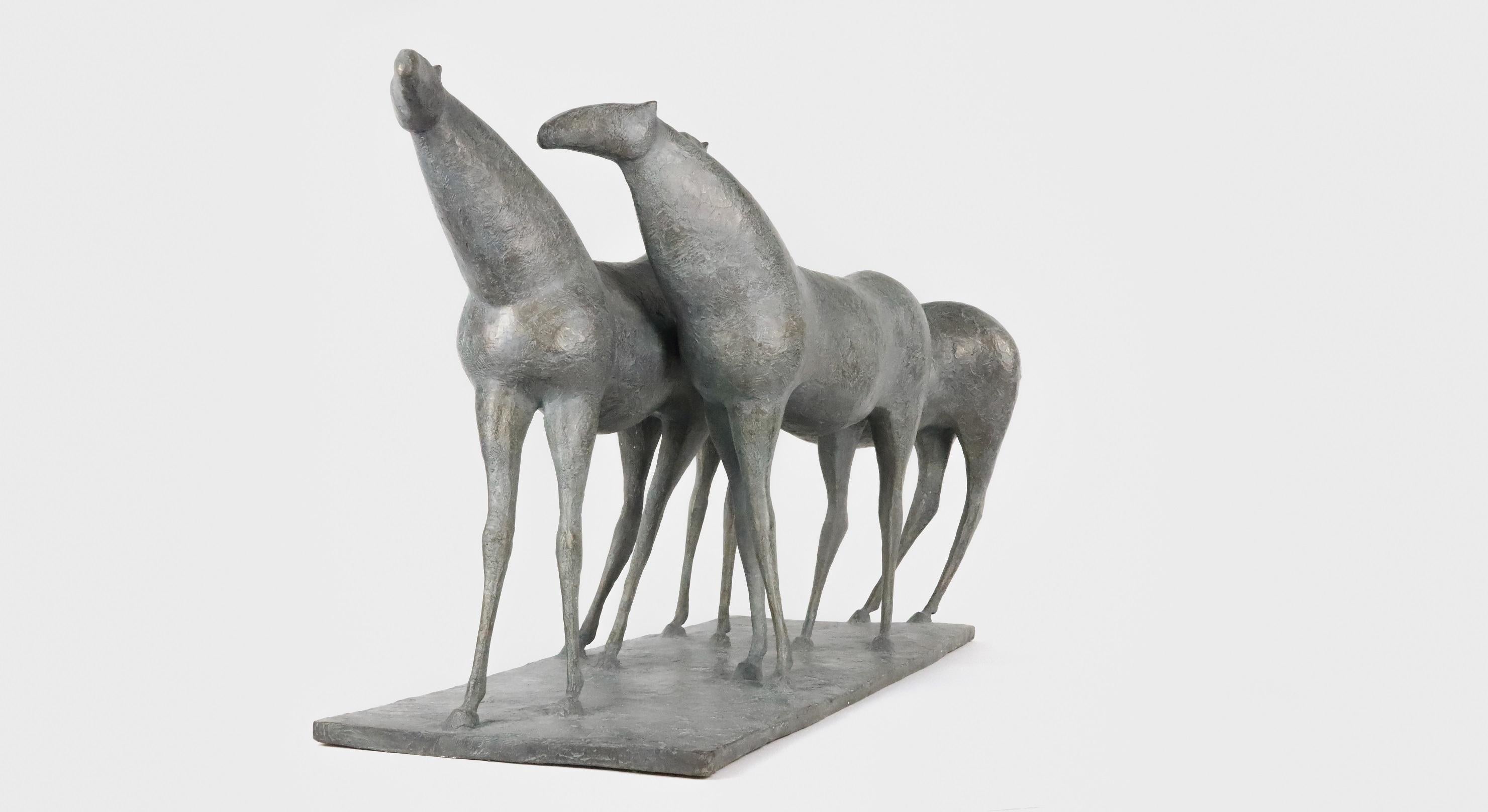 Tres caballos de Pierre Yermia - Escultura animal en bronce en venta 3