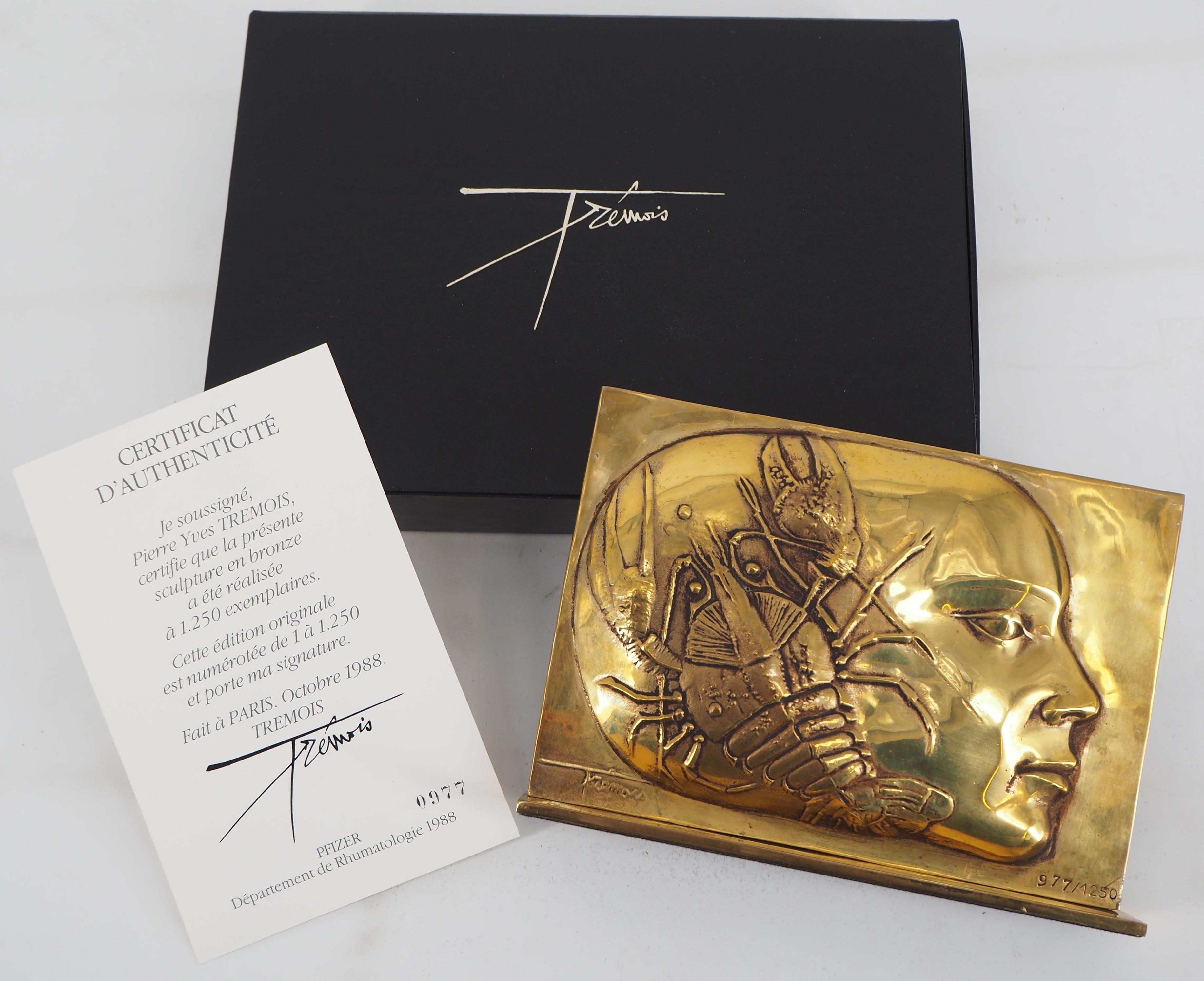 Woman with Lobster - Original signed golden bronze sculpture, 1988 - Modern Sculpture by Pierre-Yves Trémois