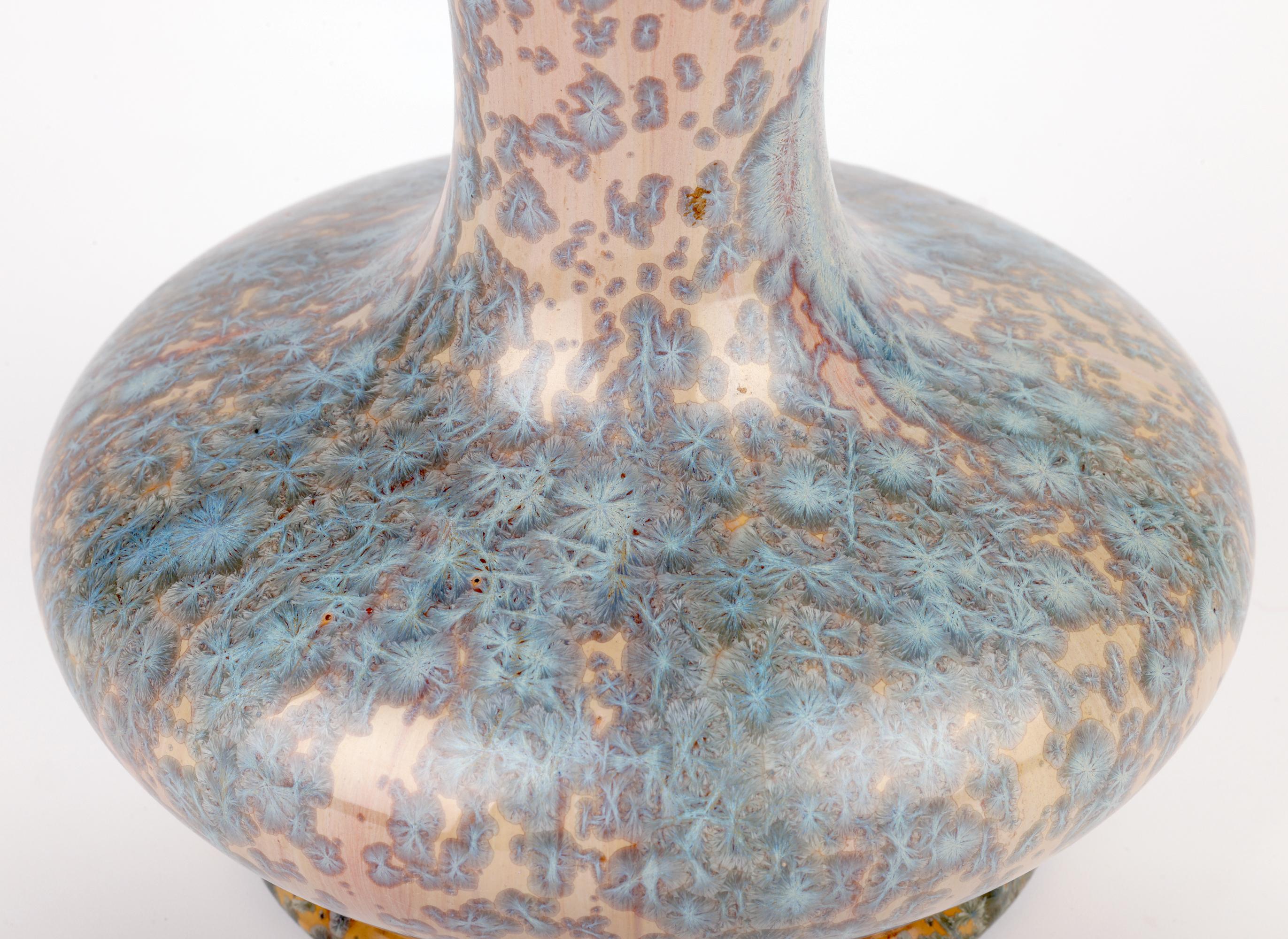 Pierrefonds Jarrón de cerámica artística francesa Art Déco esmaltado cristalino hexagonal Glaseado en venta