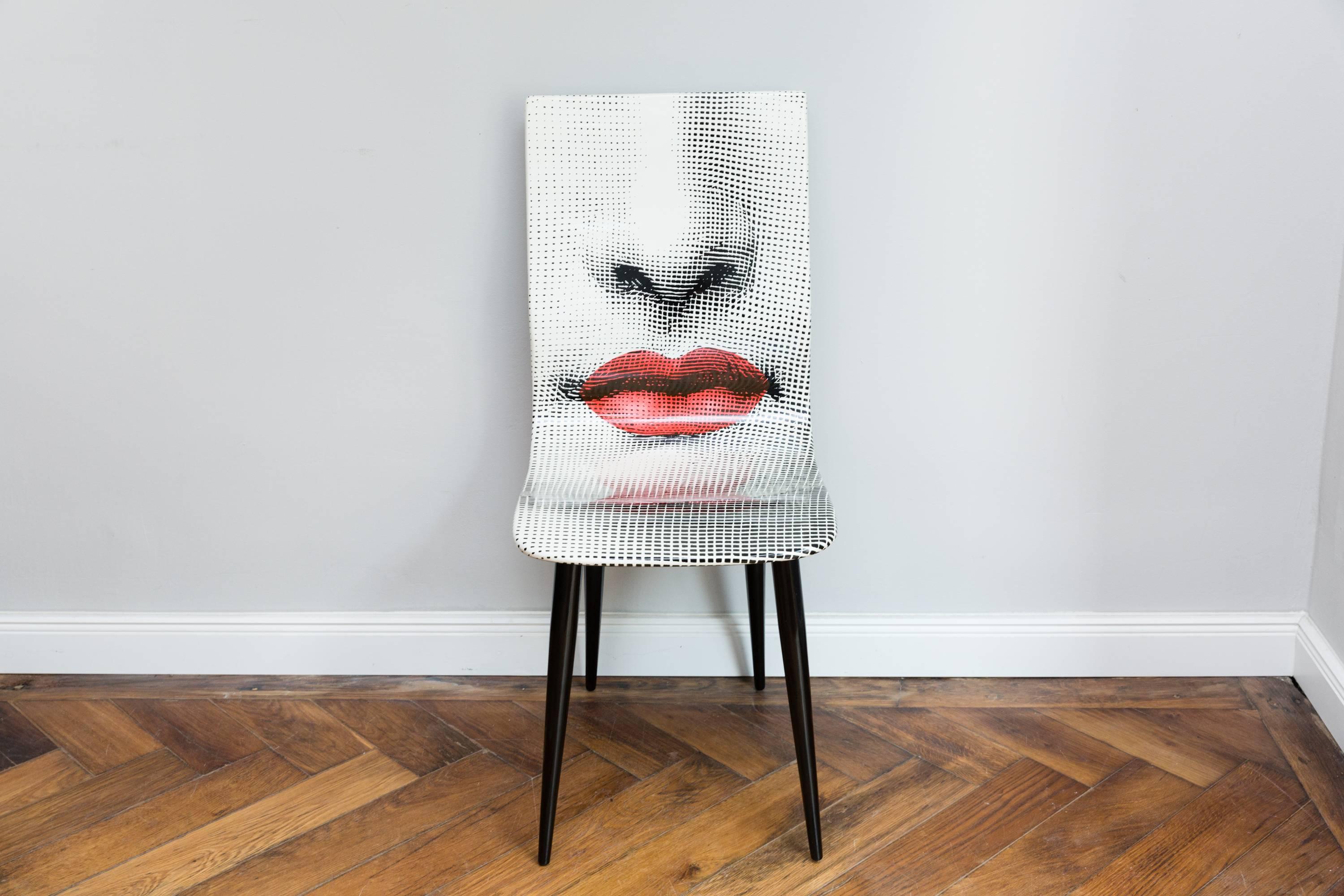 Mid-Century Modern Pierro Fornasetti Bocca Chair, Italy Milano, 2006 For Sale