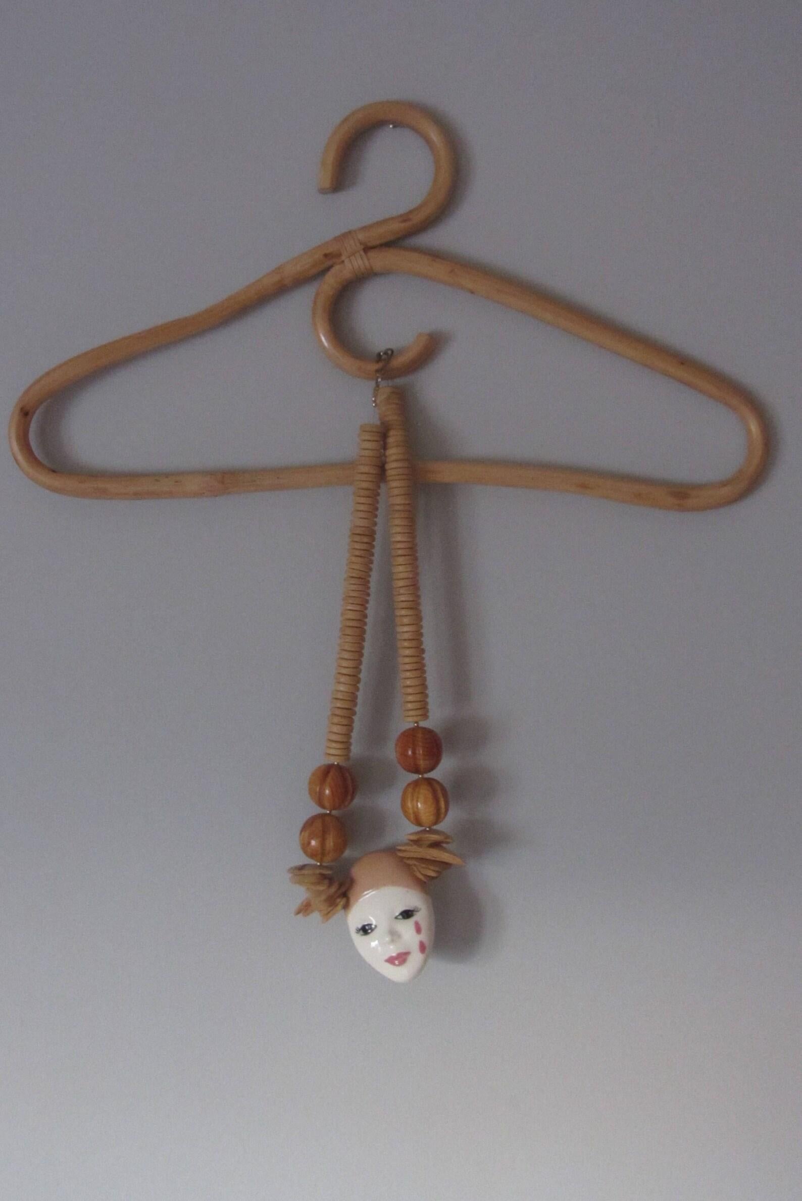 Collana Pierrot in porcellana e perline di Wood in vendita 3