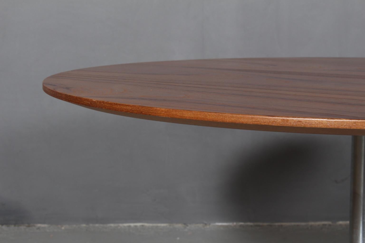 Piet Hein & Arne Jacobsen, Coffee Table In Excellent Condition For Sale In Esbjerg, DK