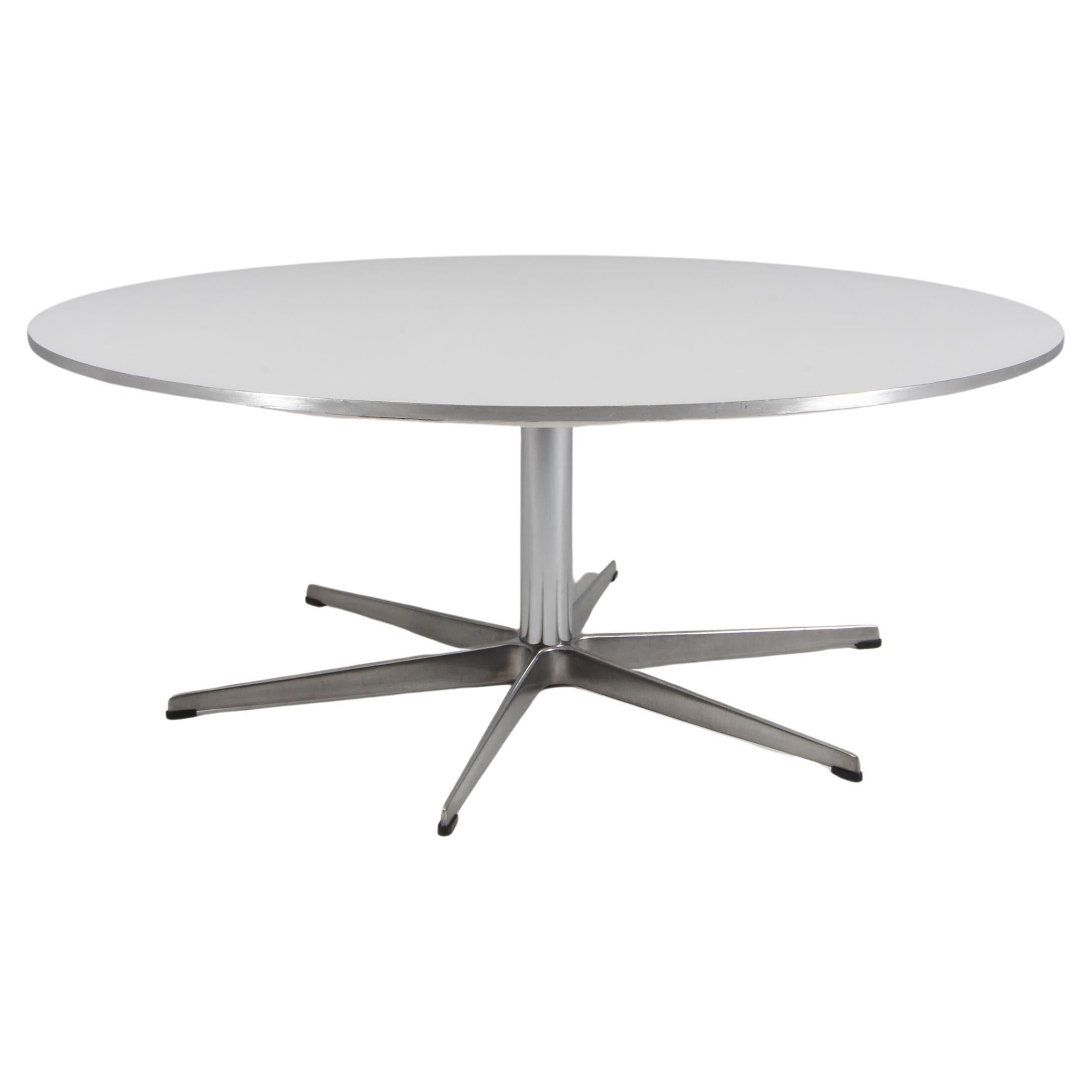 Piet Hein & Arne Jacobsen, round coffee Table For Sale