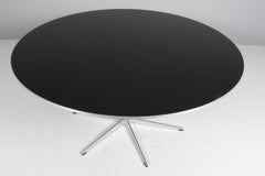 Piet Hein & Arne Jacobsen, round Dining Table