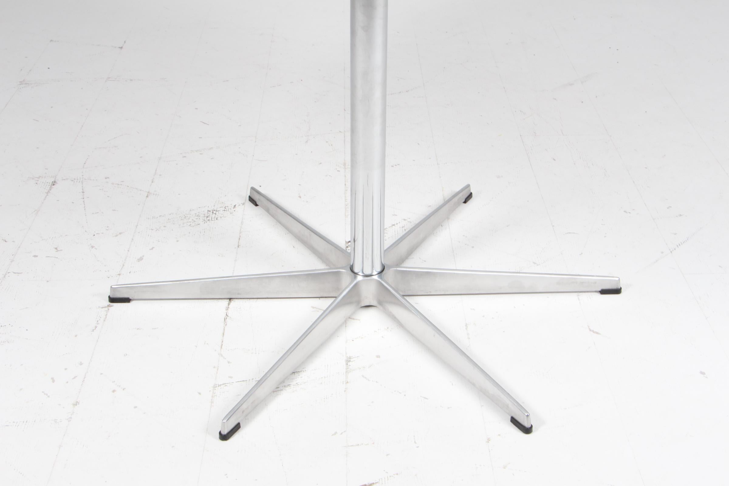Scandinave moderne Piet Hein & Arne Jacobsen, table à manger ronde en vente