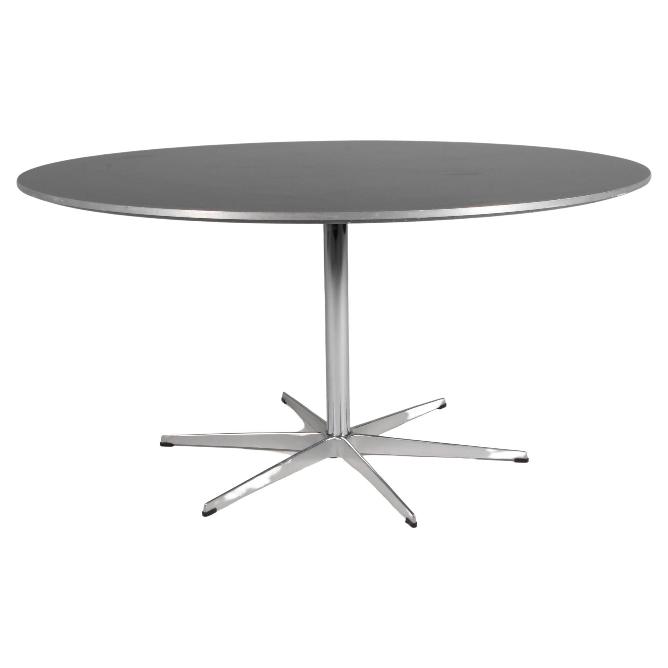 Piet Hein & Arne Jacobsen, round Dining Table For Sale