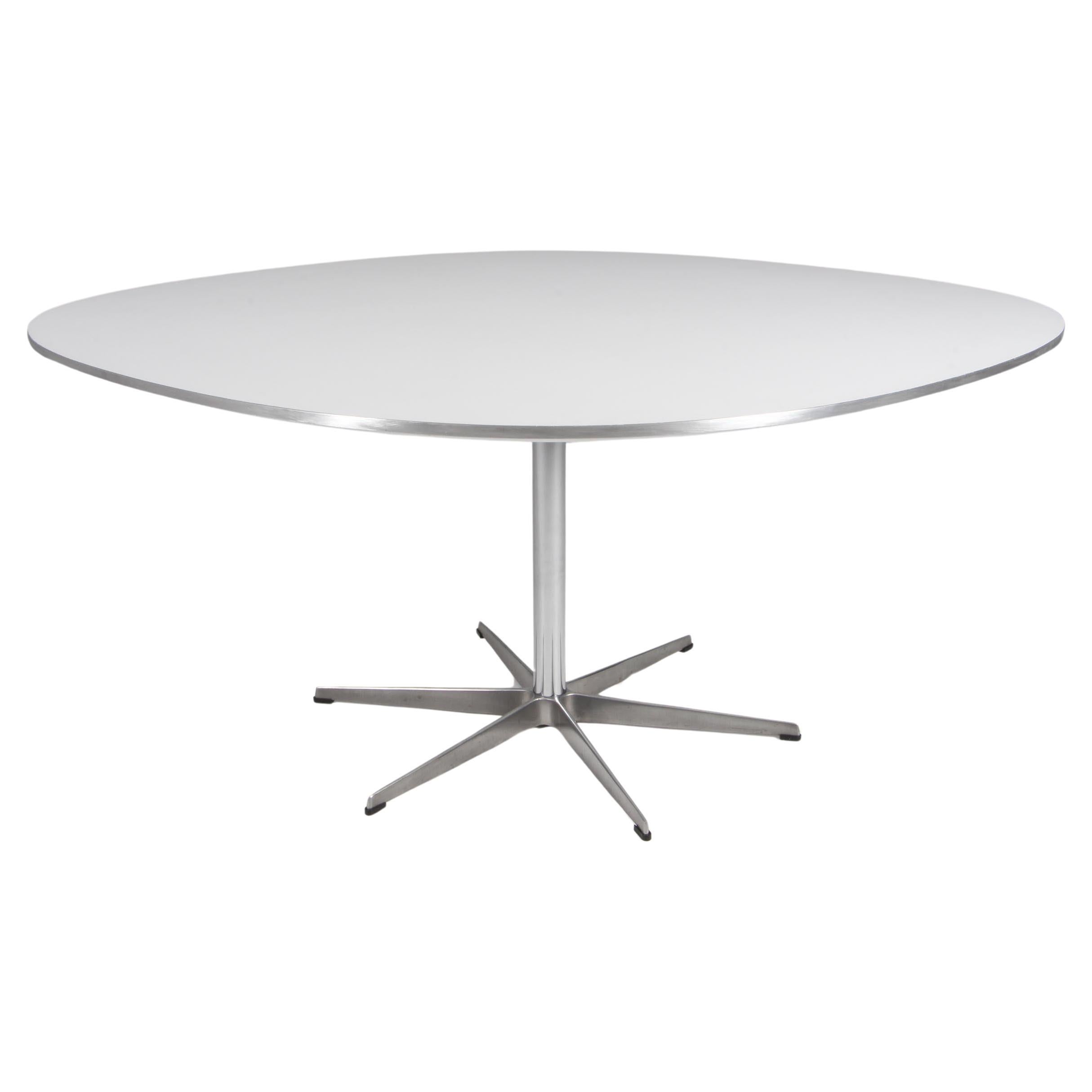 Piet Hein & Arne Jacobsen, supercircular Dining Table