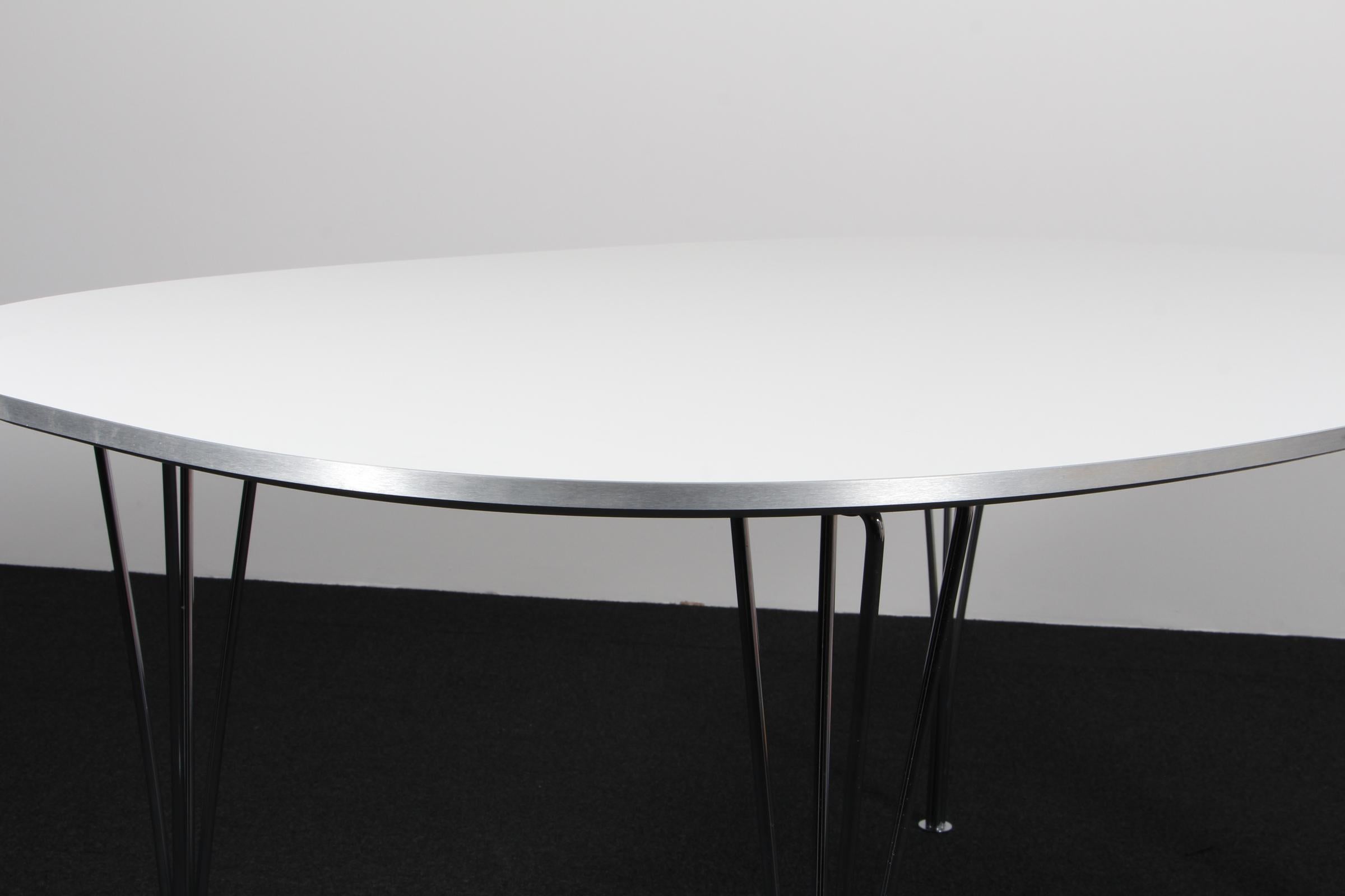 Scandinave moderne Piet Hein & Bruno Mathsson Ellipse Dining Table, laminate en vente