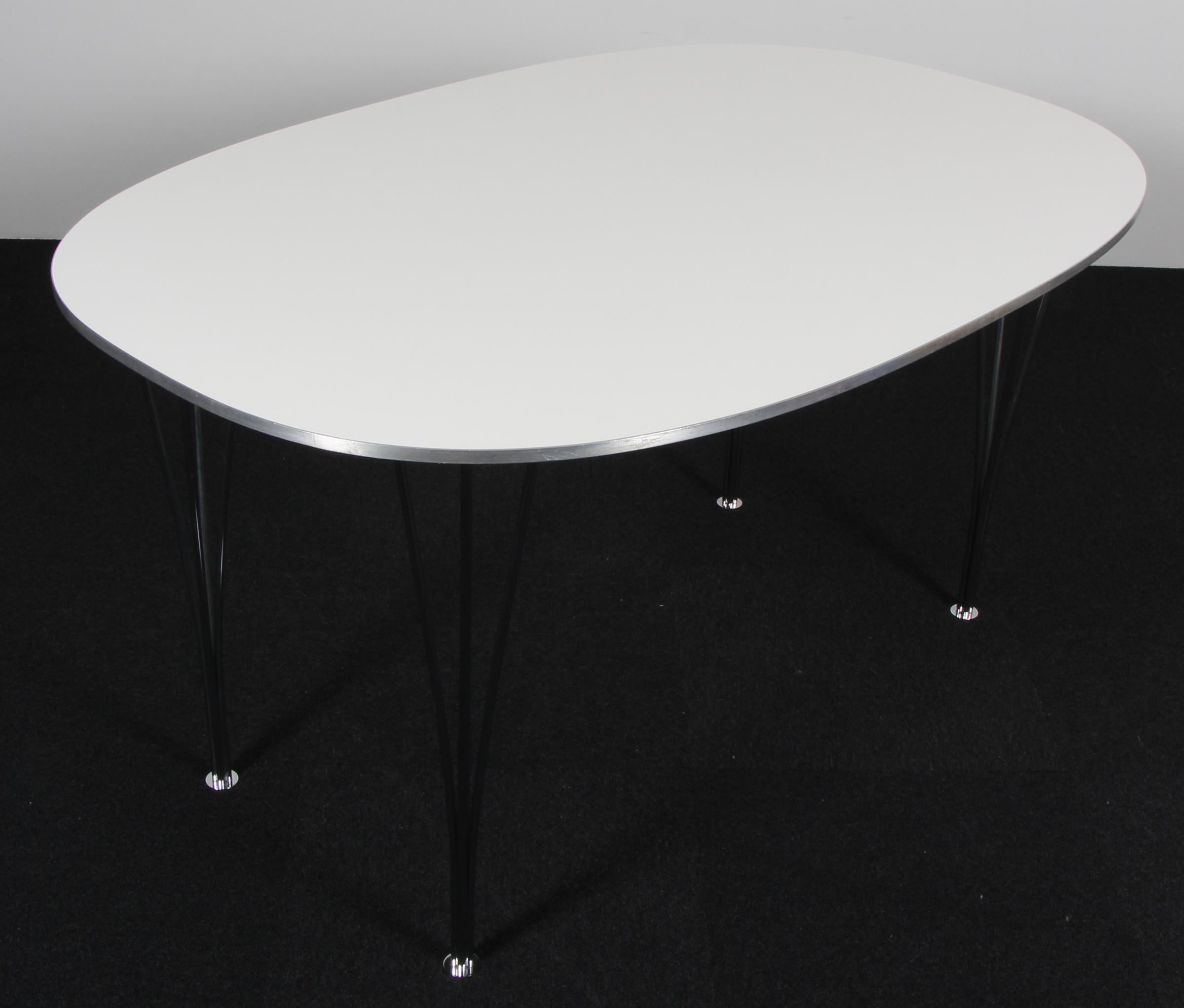 Scandinave moderne Piet Hein & Bruno Mathsson Ellipse Dining Table, laminate en vente