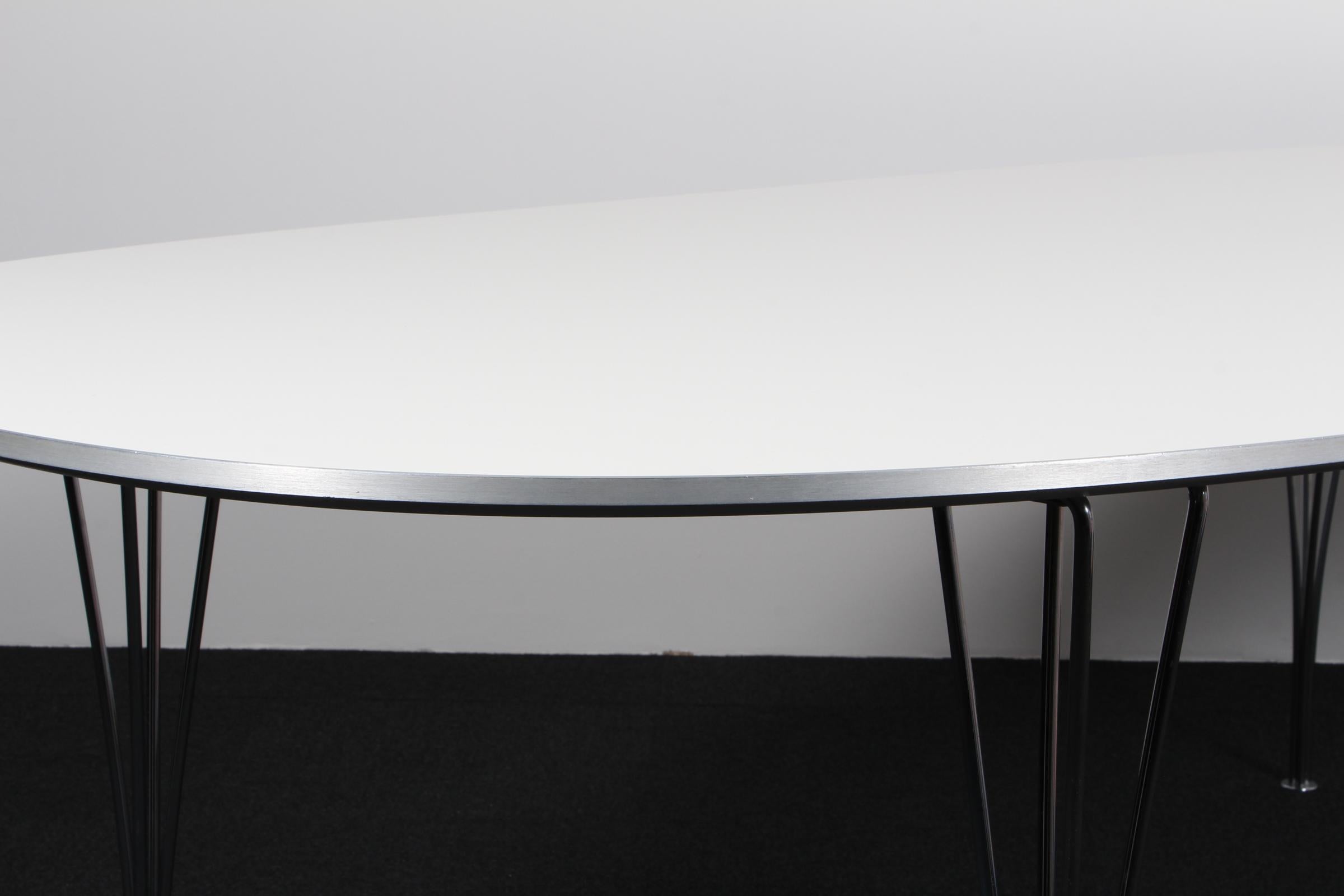 Scandinave moderne Piet Hein & Bruno Mathsson Ellipse Dining Table, laminate en vente