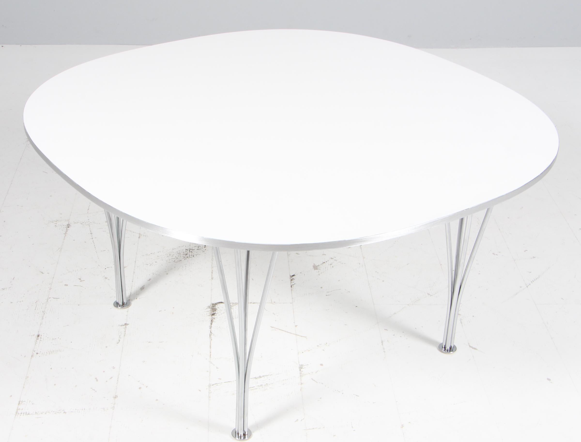Scandinavian Modern Piet Hein & Bruno Mathsson, round coffee Table For Sale