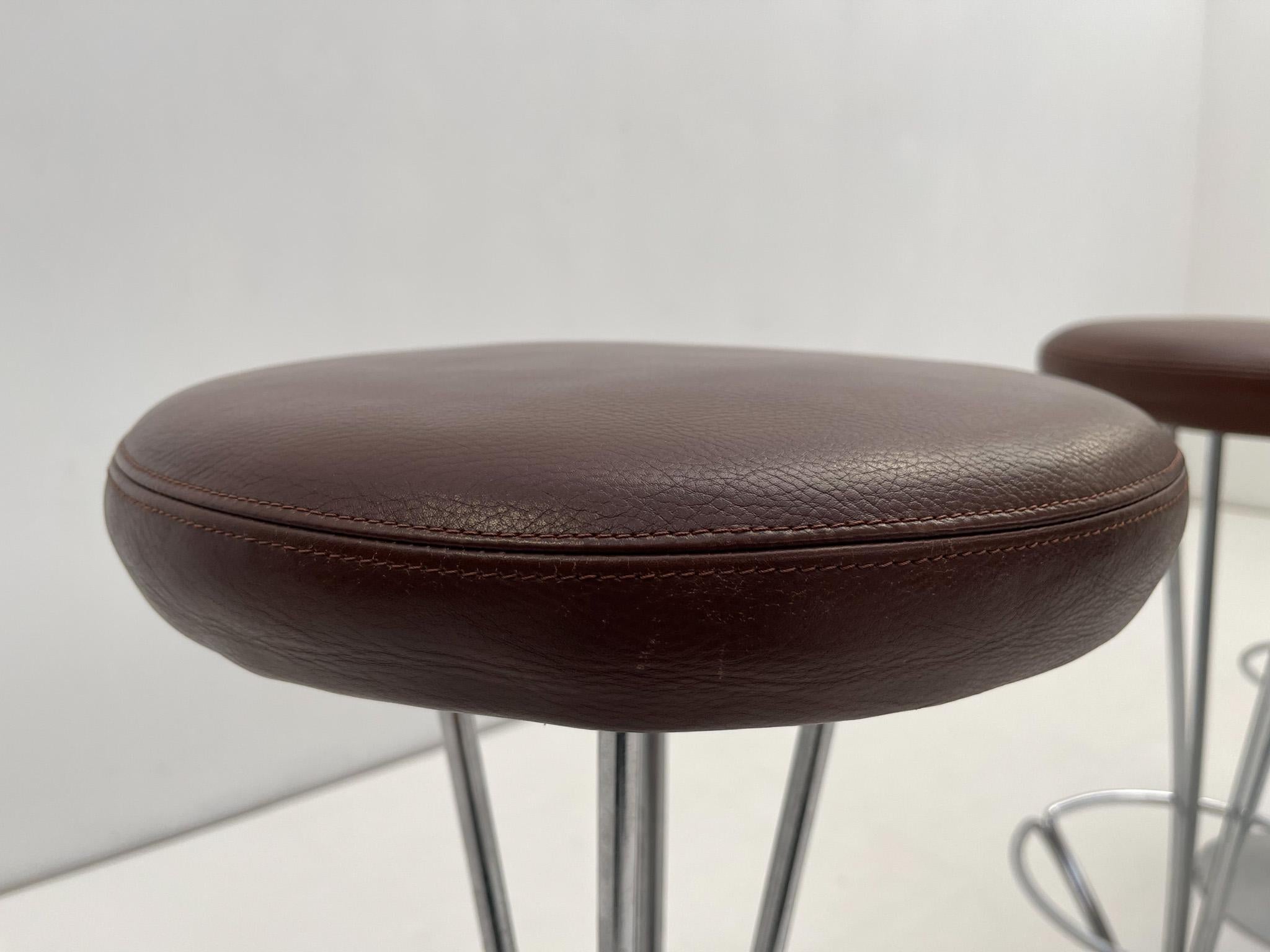 Piet Hein for Fritz Hansen, set of three bar stools In Good Condition For Sale In Brussels, BE