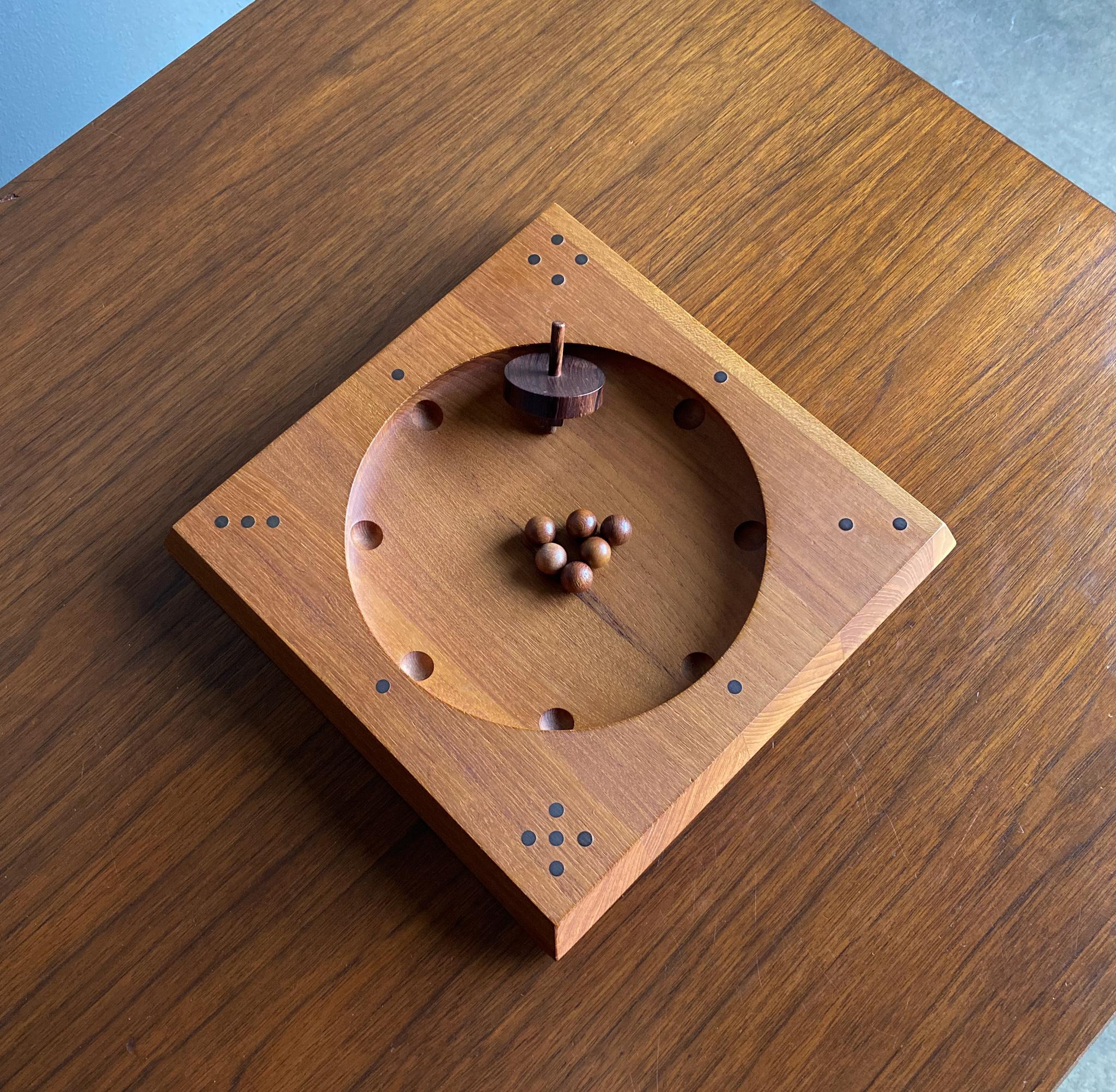 Piet Hein für Skjode, Dänemark, Roulette-Karton-Spiel aus Teakholz, 1960er Jahre im Zustand „Gut“ in San Juan Capistrano, CA