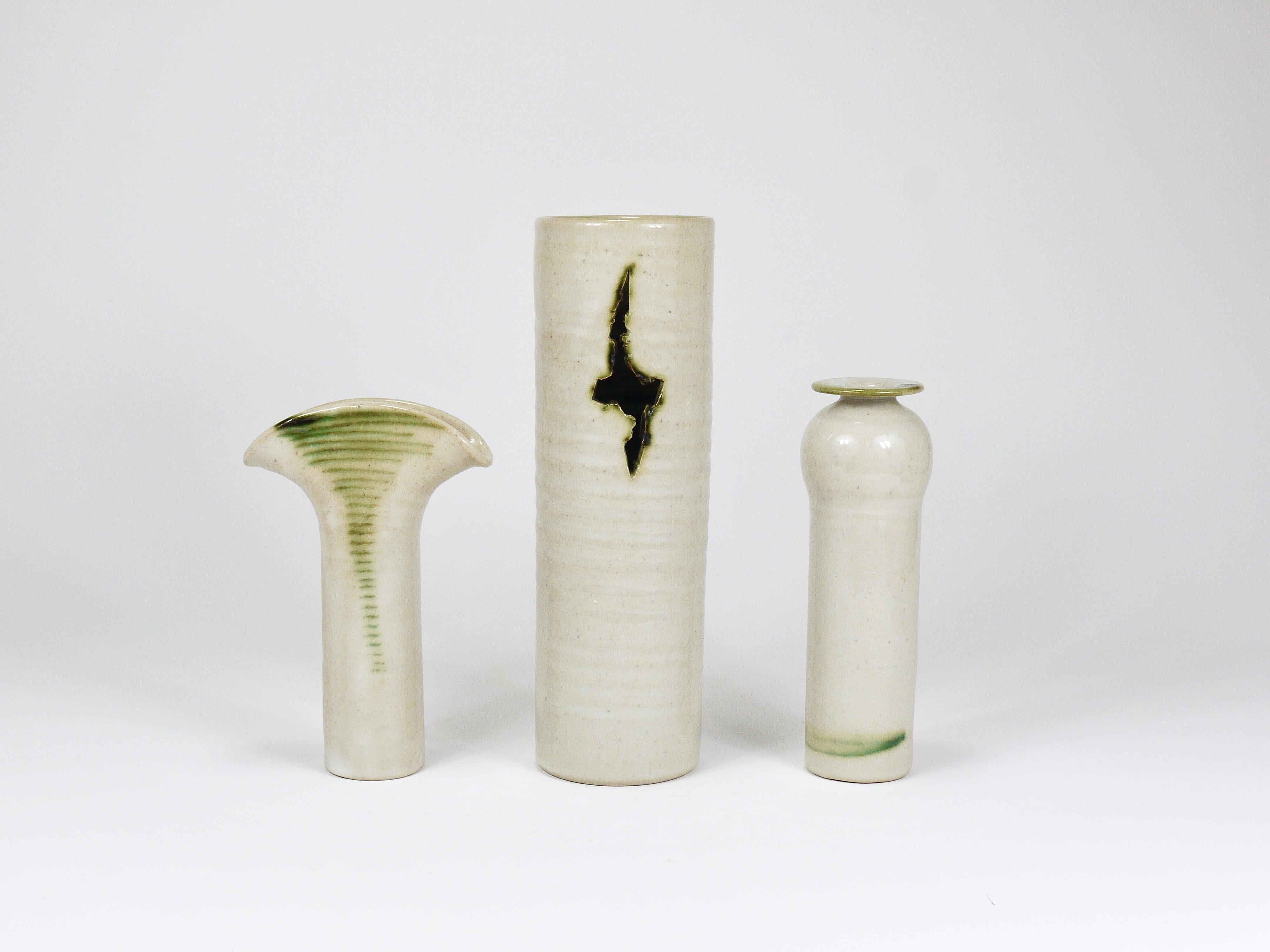 Piet Knepper 3 jarrones de cerámica Studio Pottery by Mobach, Países Bajos, Años 70 Moderno de mediados de siglo en venta