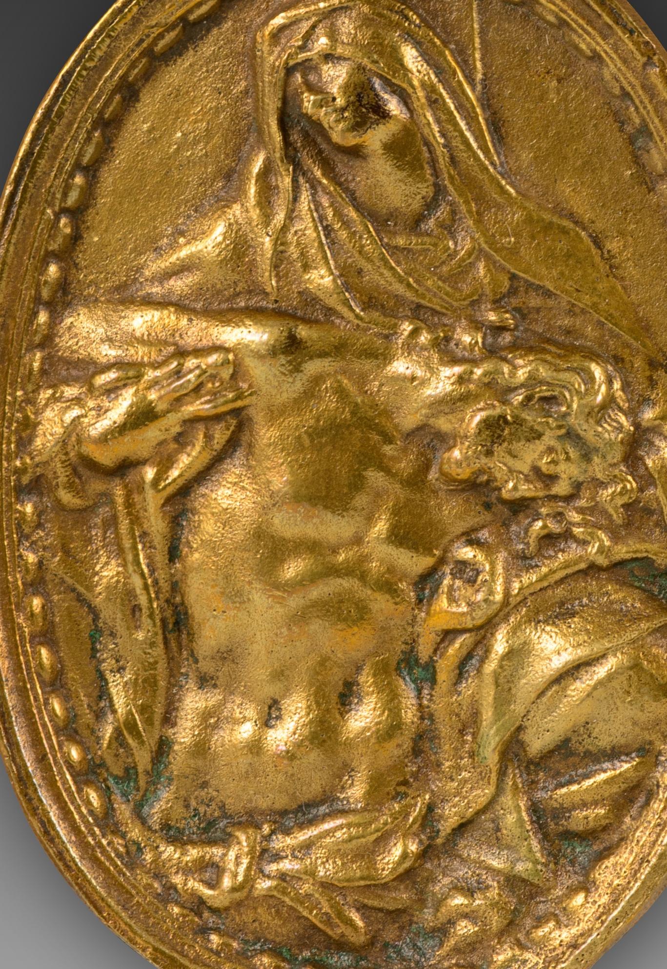 Pietà, Andachtstafel. Bronze. Spanish School, 17. Jahrhundert, nach dem Vorbild der Mo (Europäisch) im Angebot