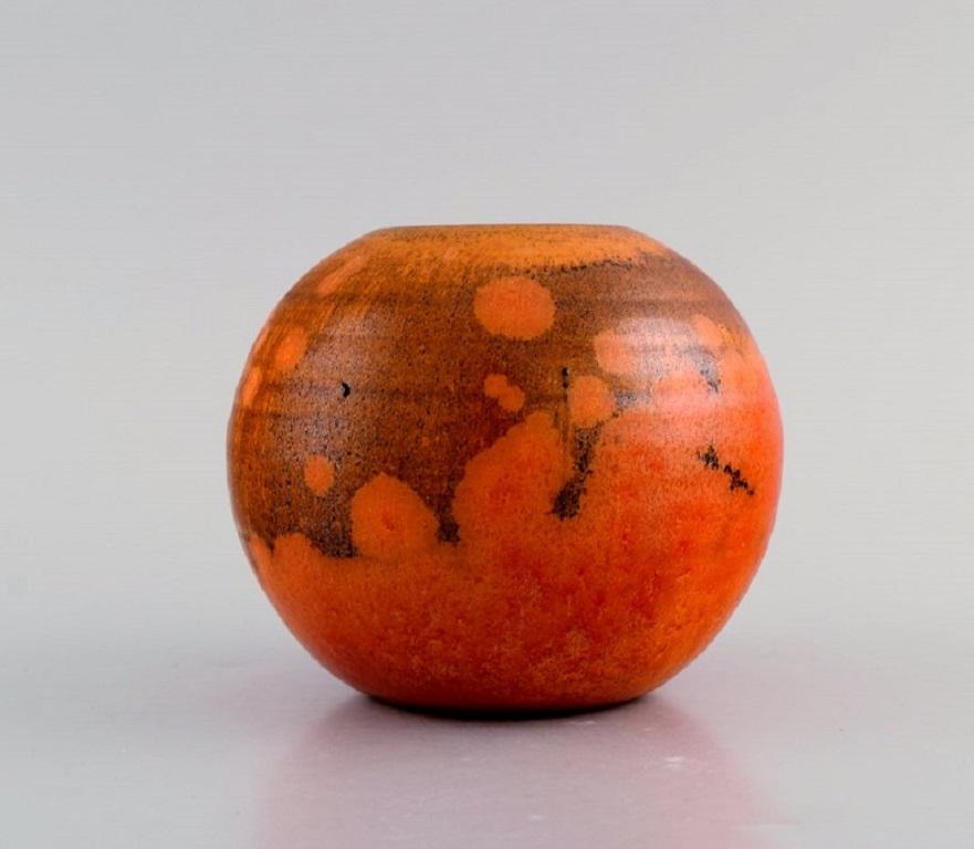 Modern Pieter Groeneveldt, Dutch Ceramicist, Round Unique Vase, Mid-20th C
