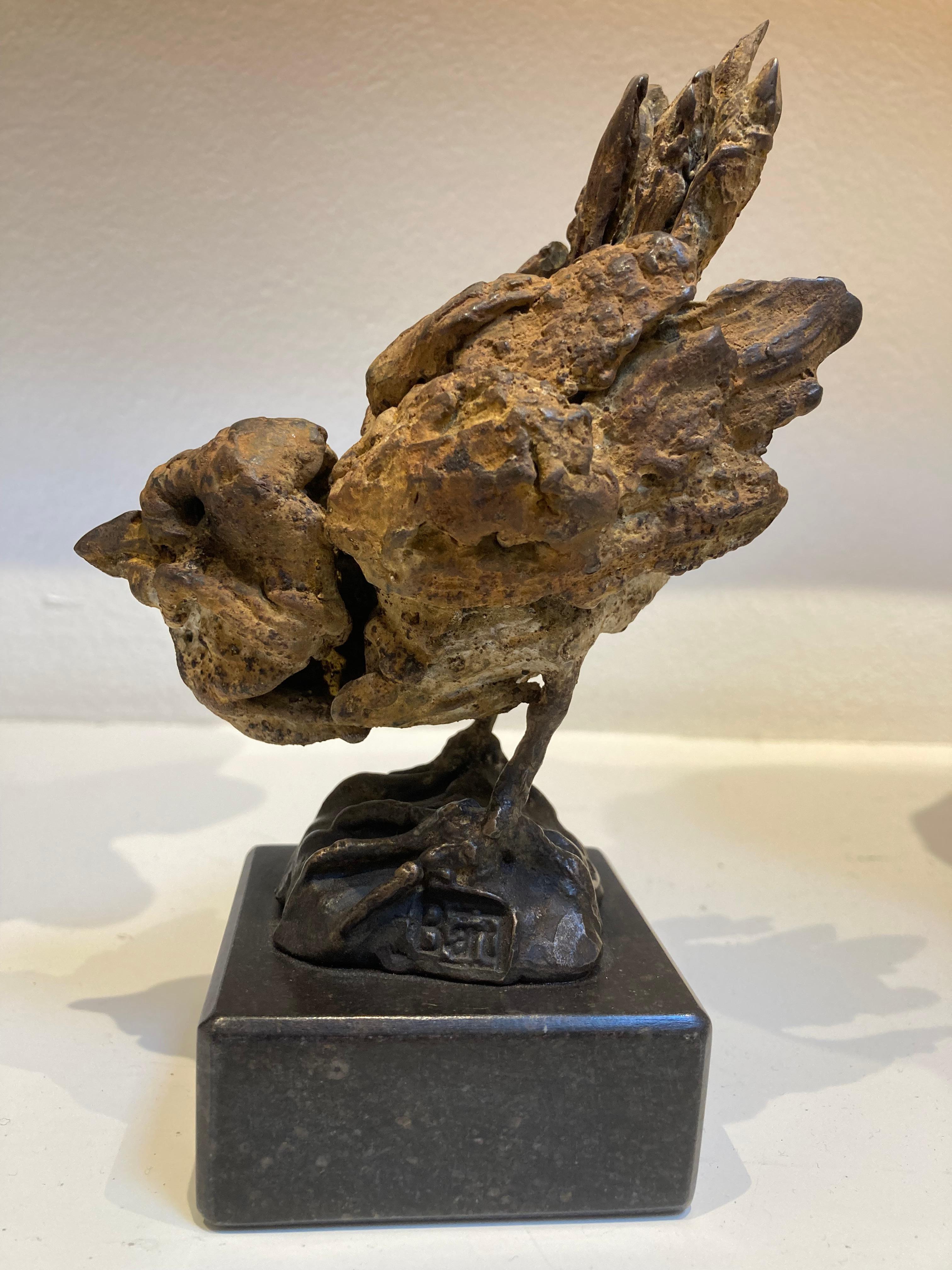 Musje I Sparrow Bronze Sculpture Unique Unicum Bird One of a Kind In Stock - Gold Figurative Sculpture by Pieter Vanden Daele
