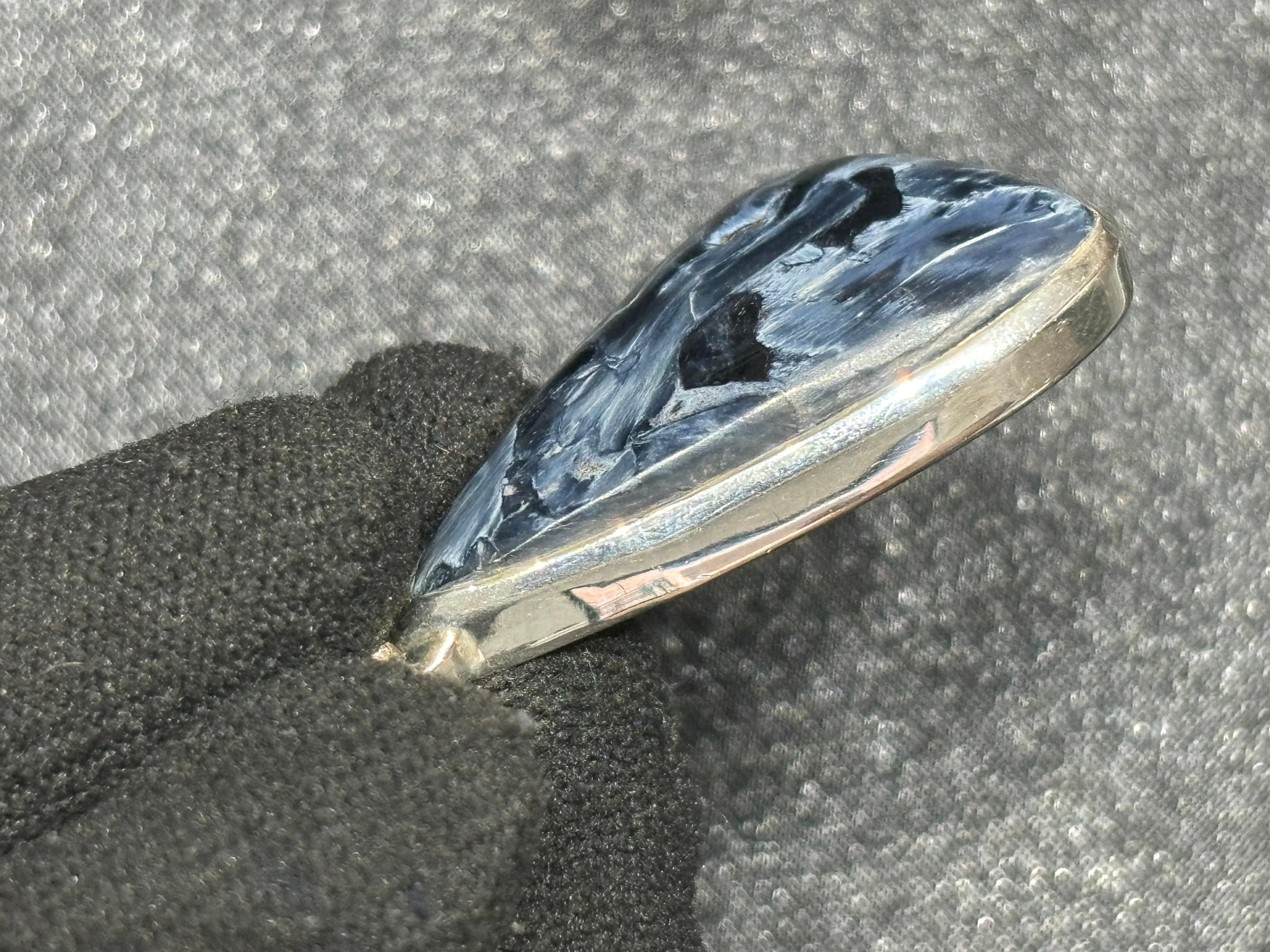 Cabochon Ciondolo di pietersite in argento sterling 925 in vendita