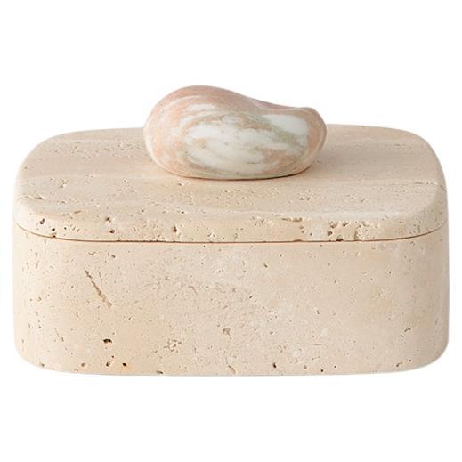 Caja Pietra Travertino y Rosa de Greg Natale en venta
