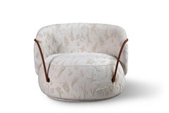 "Pietra" Curved Armchair with Leather Arms Upholstered in Knit 3D