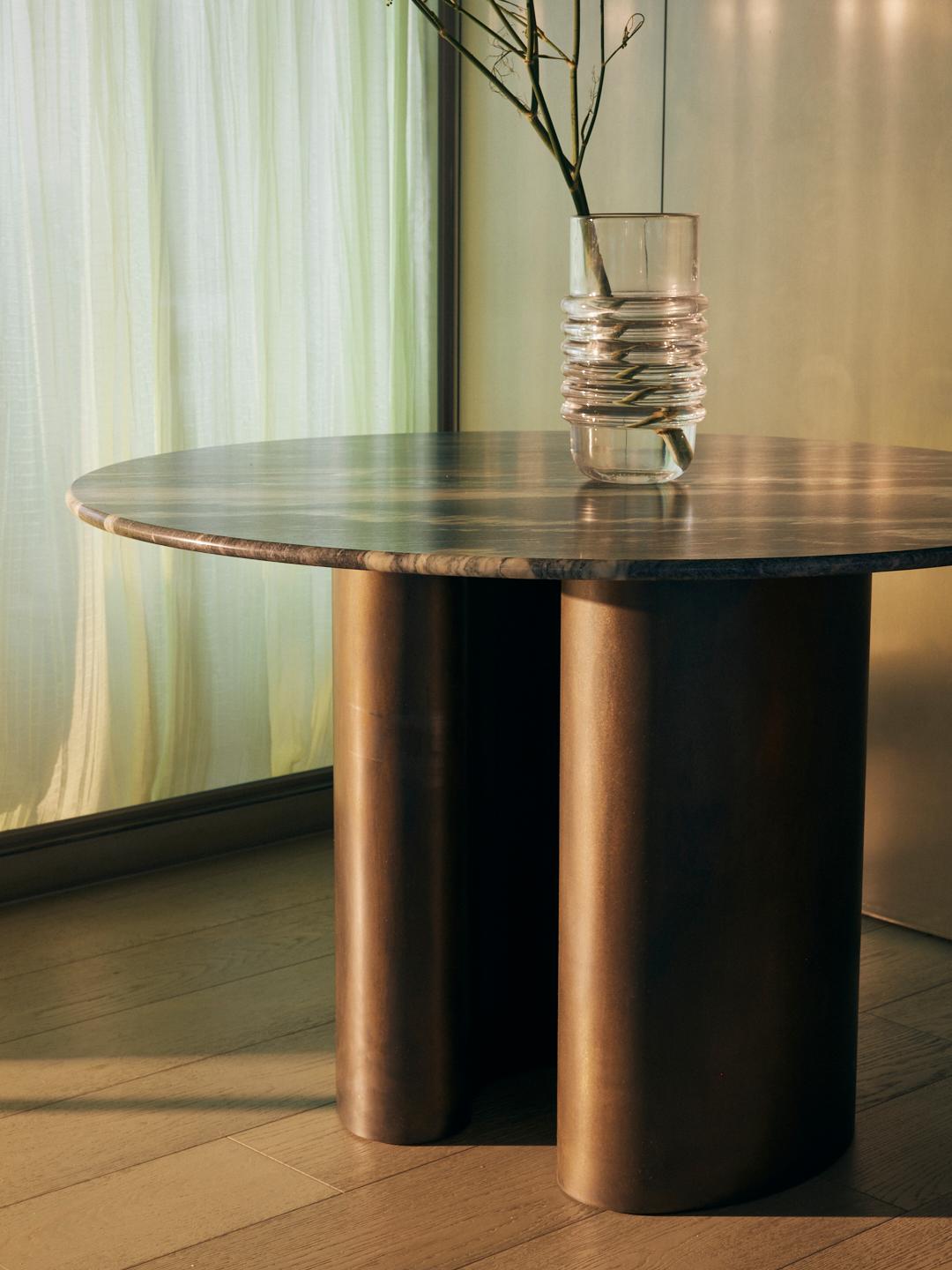 Australian Pietra Dining Table by Just Adele in Bronza Patina and Cipollino Ondulato For Sale