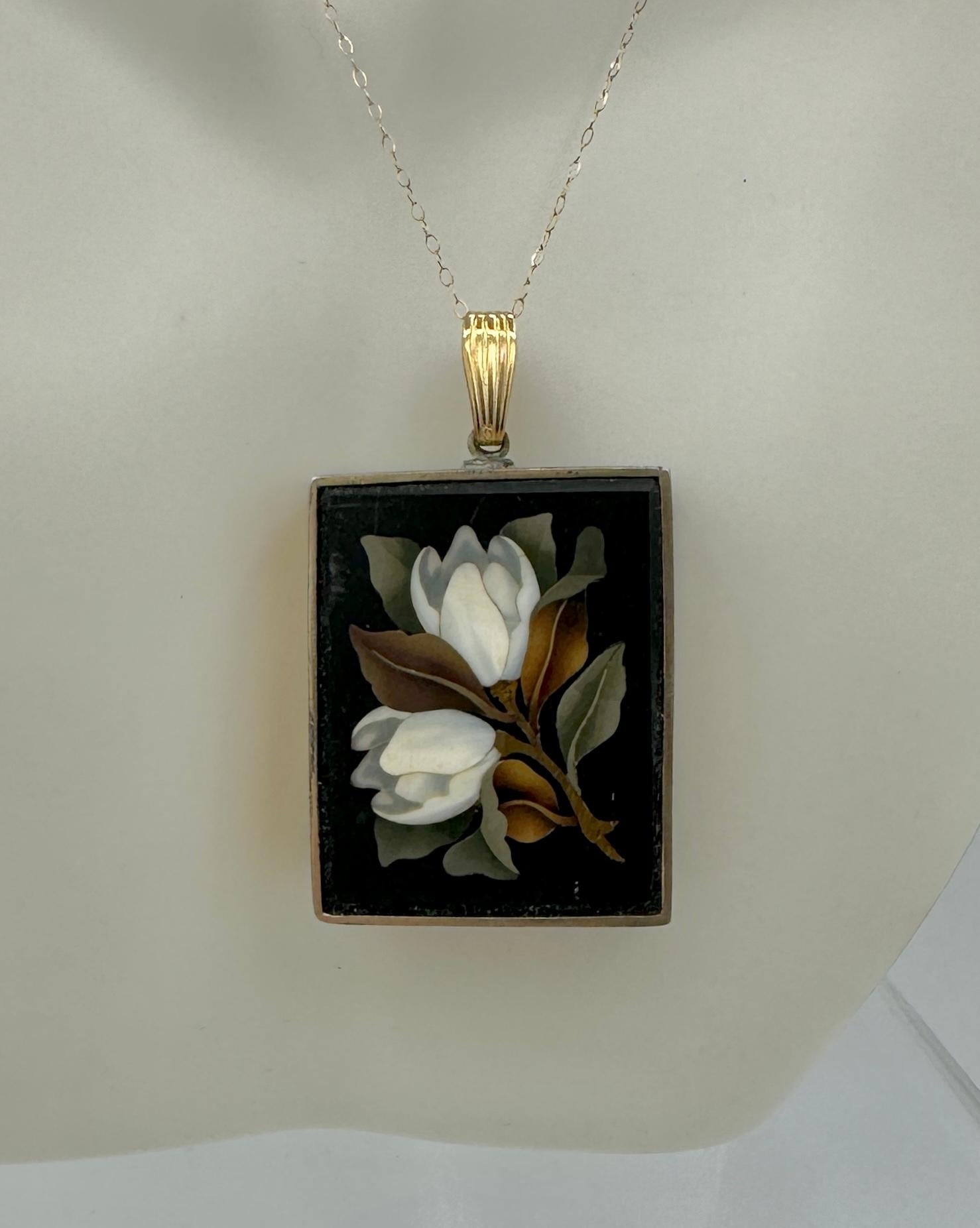 Pietra Dura Flower Lily Pendant Necklace Gold Antique Victorian Etruscan  In Good Condition For Sale In New York, NY