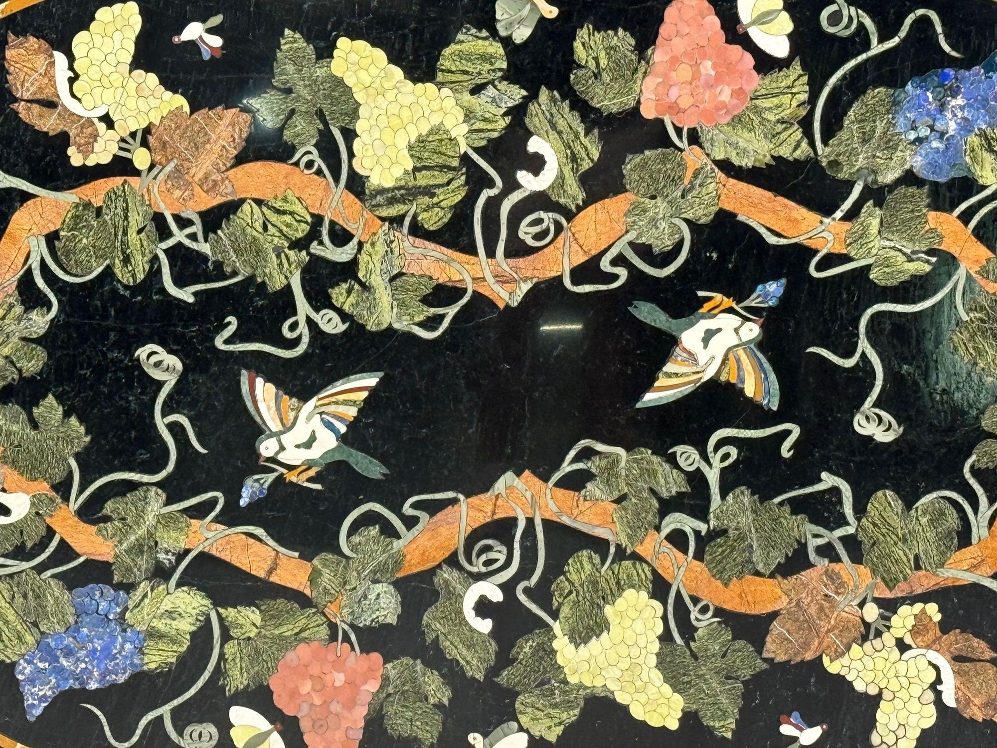 Pietra Dura, marbre incrusté, plateau de table centrale italienne, Italie, années 1920 en vente 5