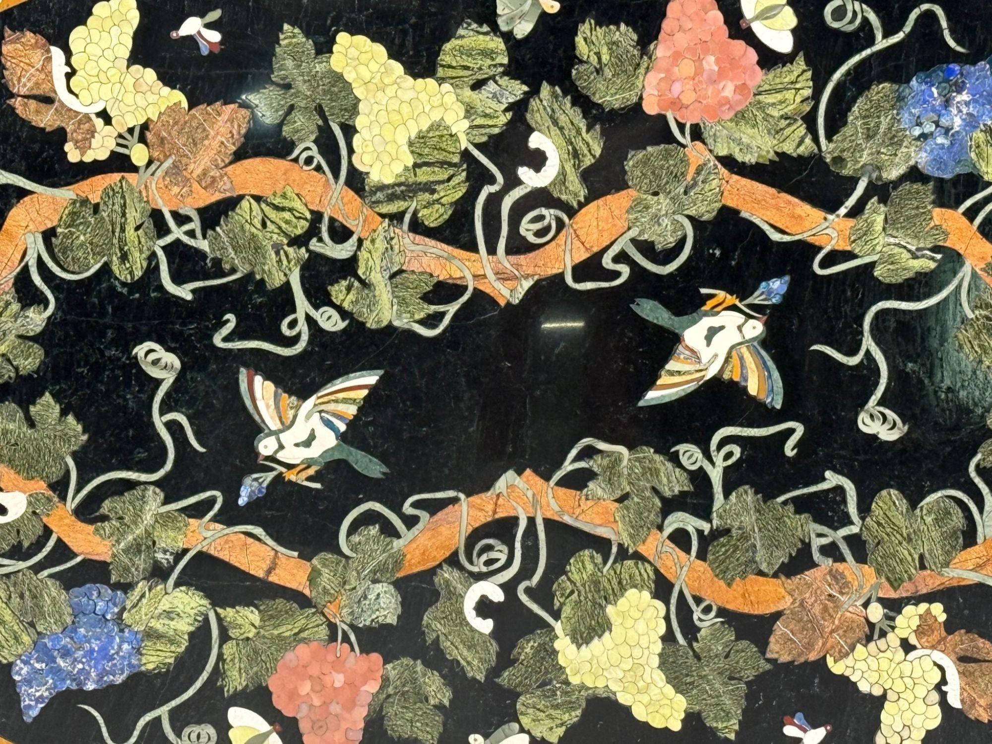 Marbre Pietra Dura, marbre incrusté, plateau de table centrale italienne, Italie, années 1920 en vente
