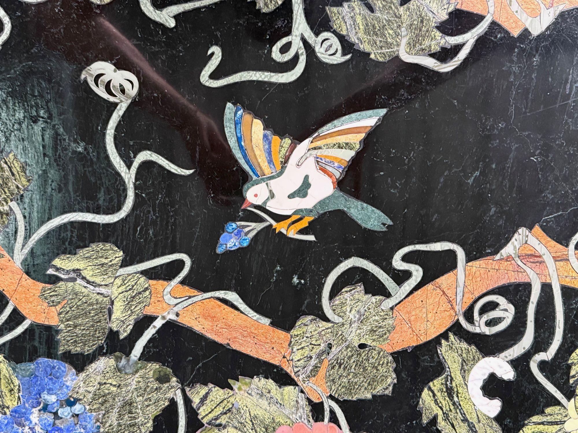 Pietra Dura, marbre incrusté, plateau de table centrale italienne, Italie, années 1920 en vente 2
