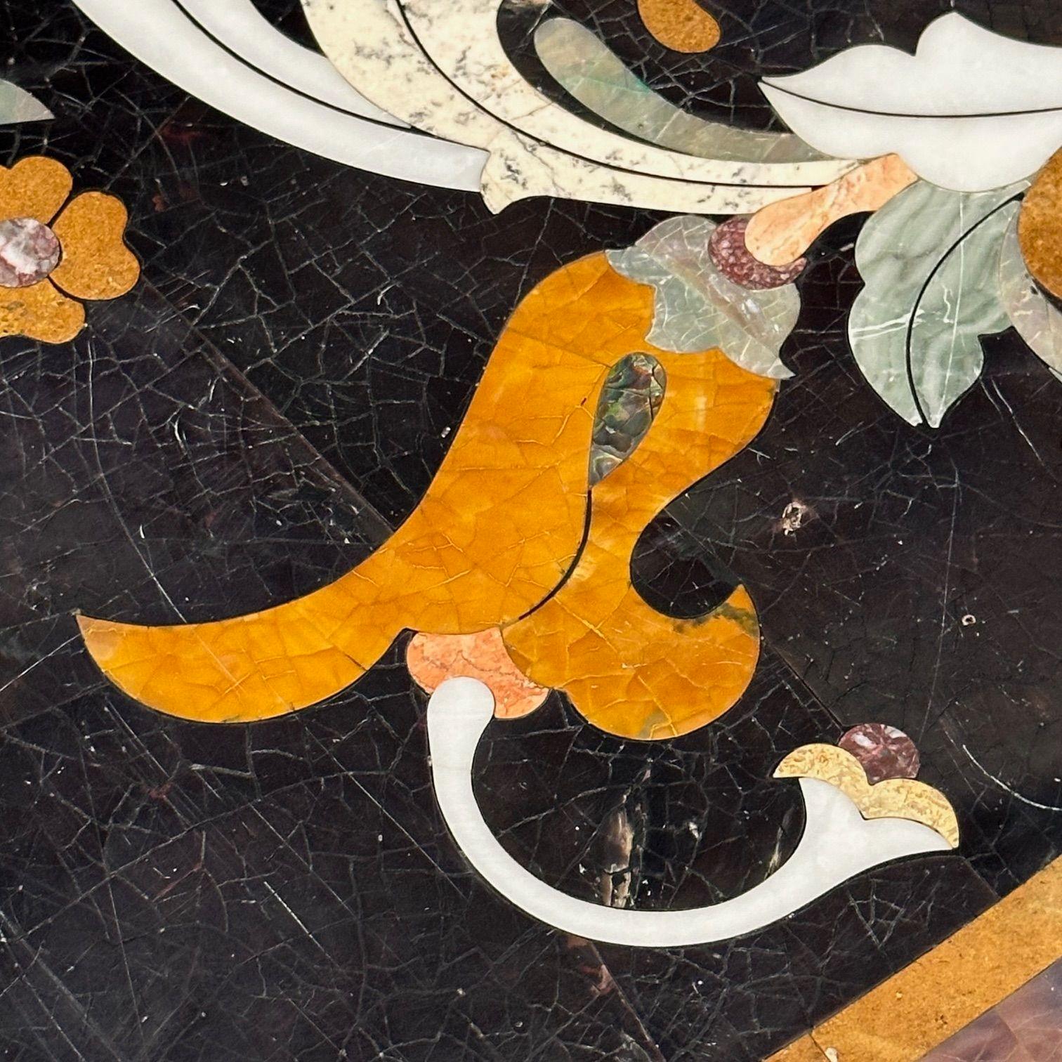 Pietra Dura, Italienische moderne runde Tischplatte aus der Mitte des Jahrhunderts, Marmor, Perlmutt 5
