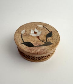 Boîte à bibelots ronde en marqueterie de marbre Pietra Dura avec motif floral, fabriquée en Inde