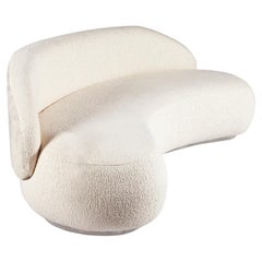 Gebogene Couch "Pietra", gepolstert mit Bouclé-Stoff 1,72 m
