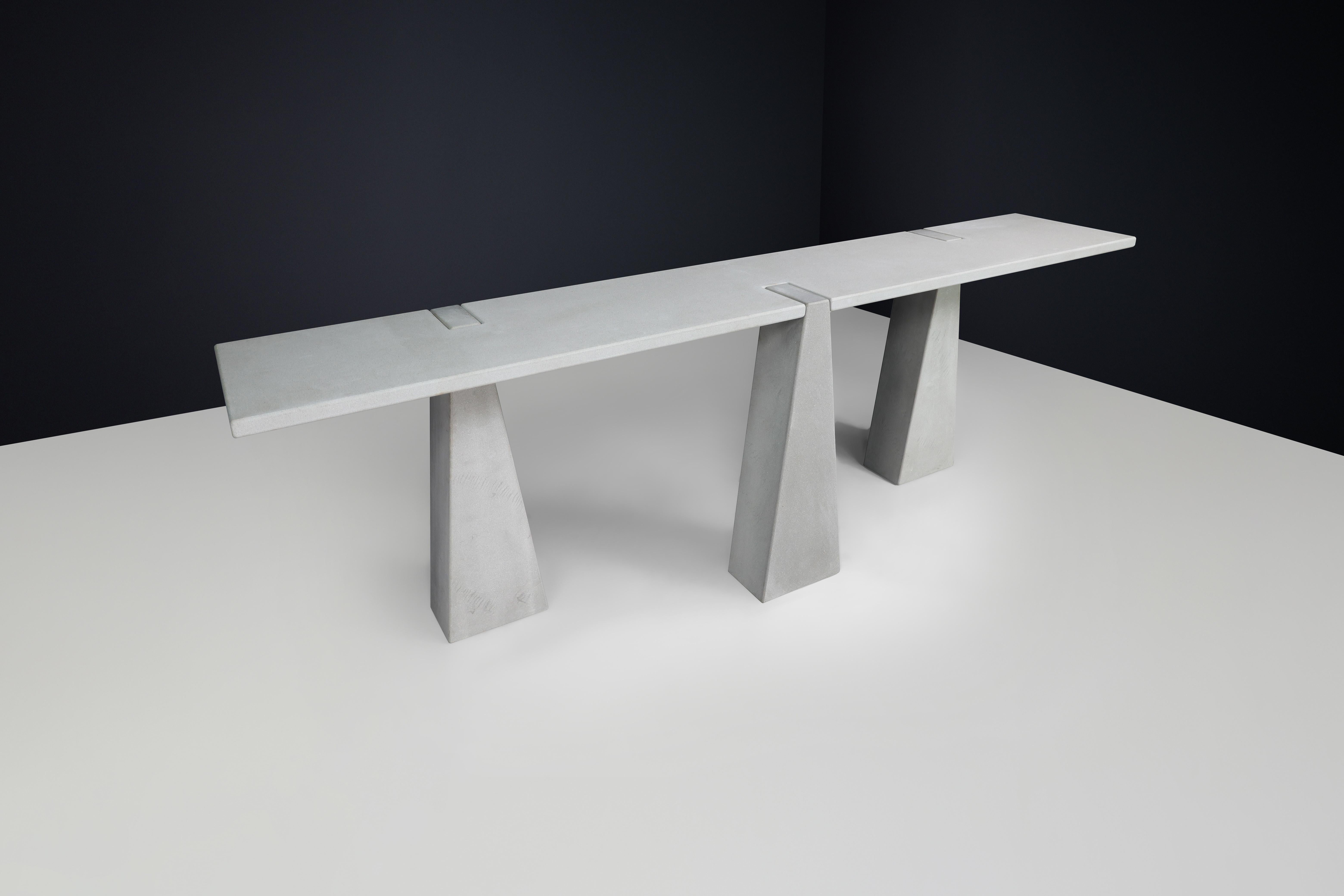Pietra Serena' Inca  Console Angelo Mangiarotti pour Skipper, Italie, 1978 en vente 4