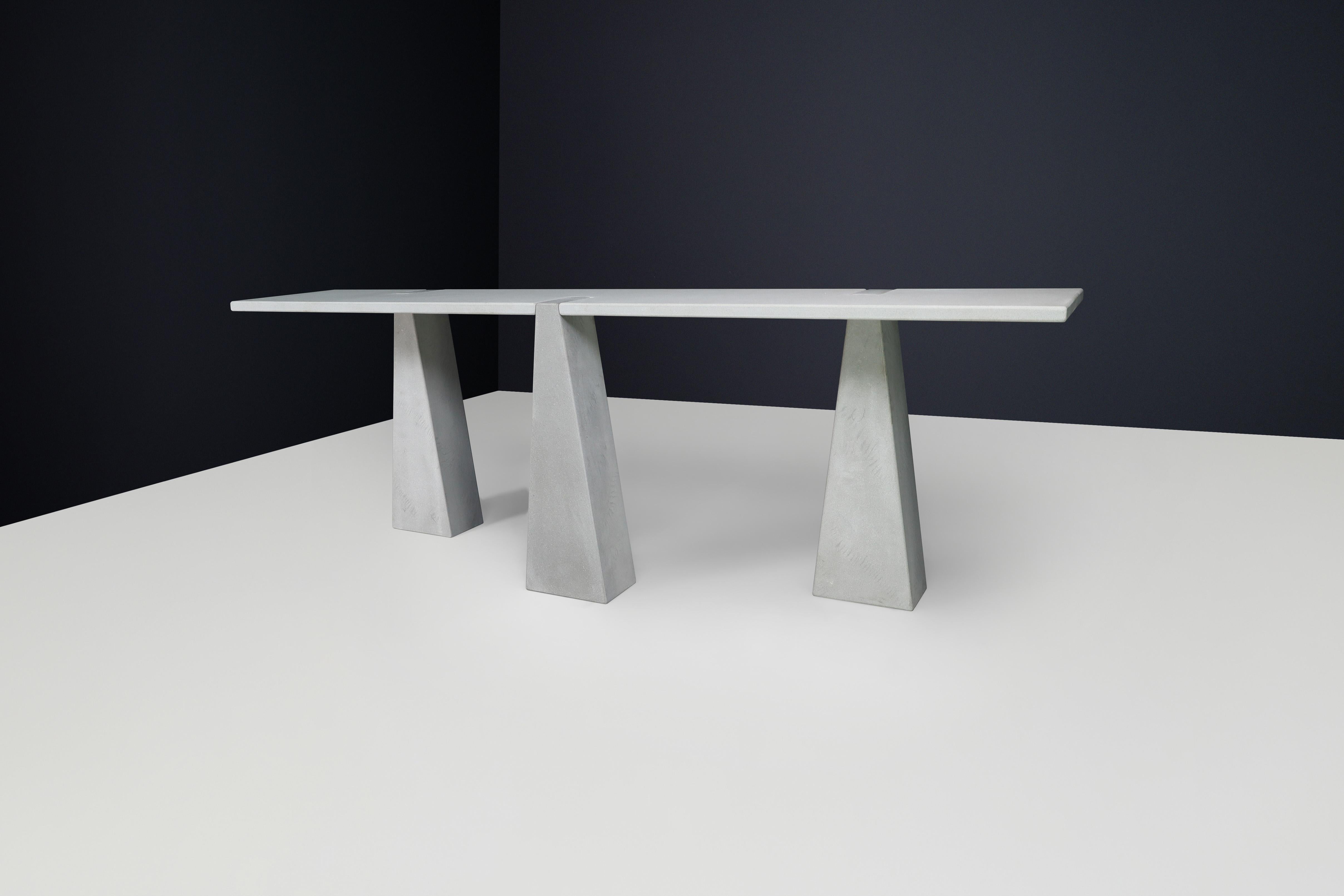 Pietra Serena' Inca  Console Angelo Mangiarotti pour Skipper, Italie, 1978 en vente 1