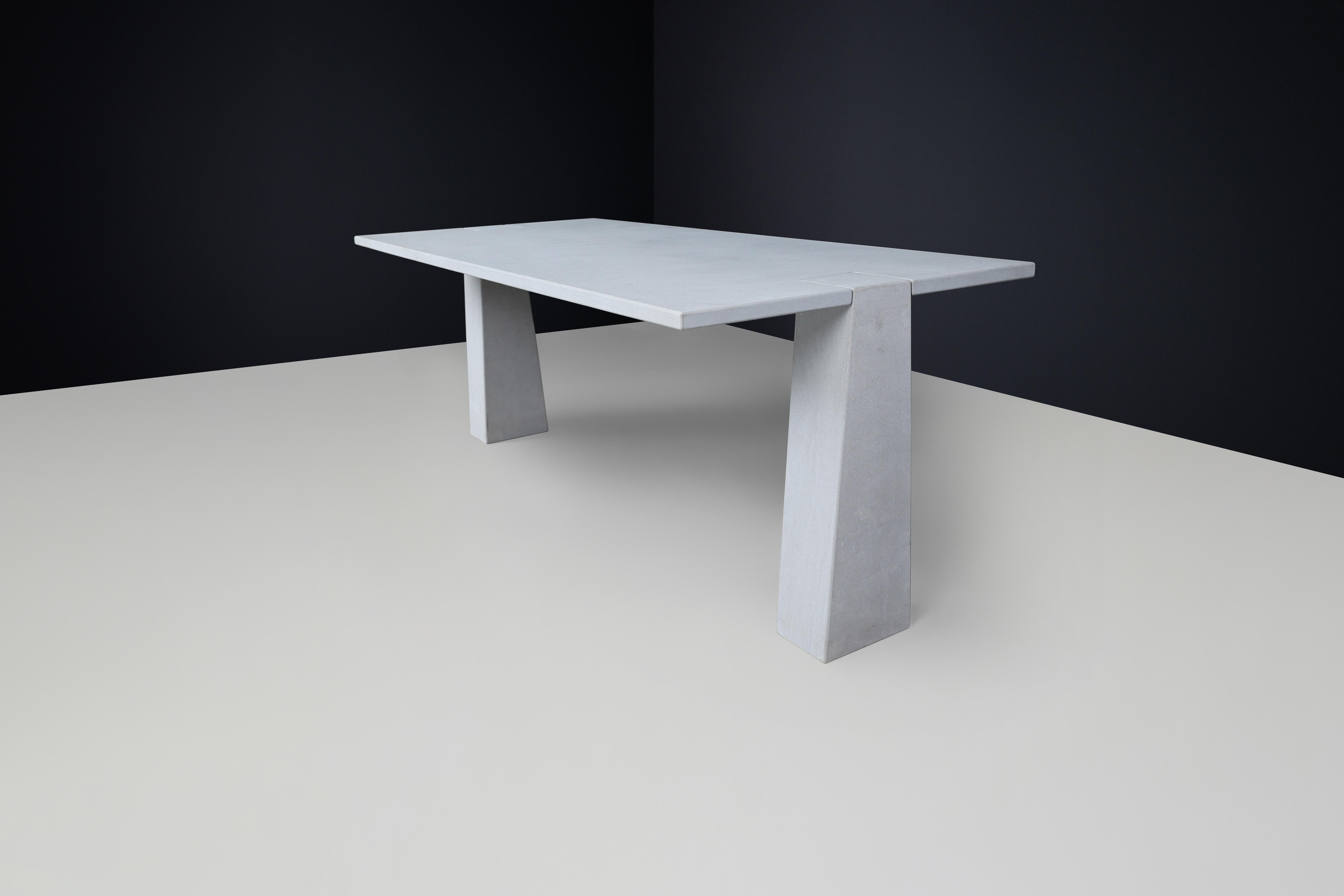Pietra Serena' Inca  Escritorio o Comedor de Angelo Mangiarotti para Skipper 1978 en venta 9