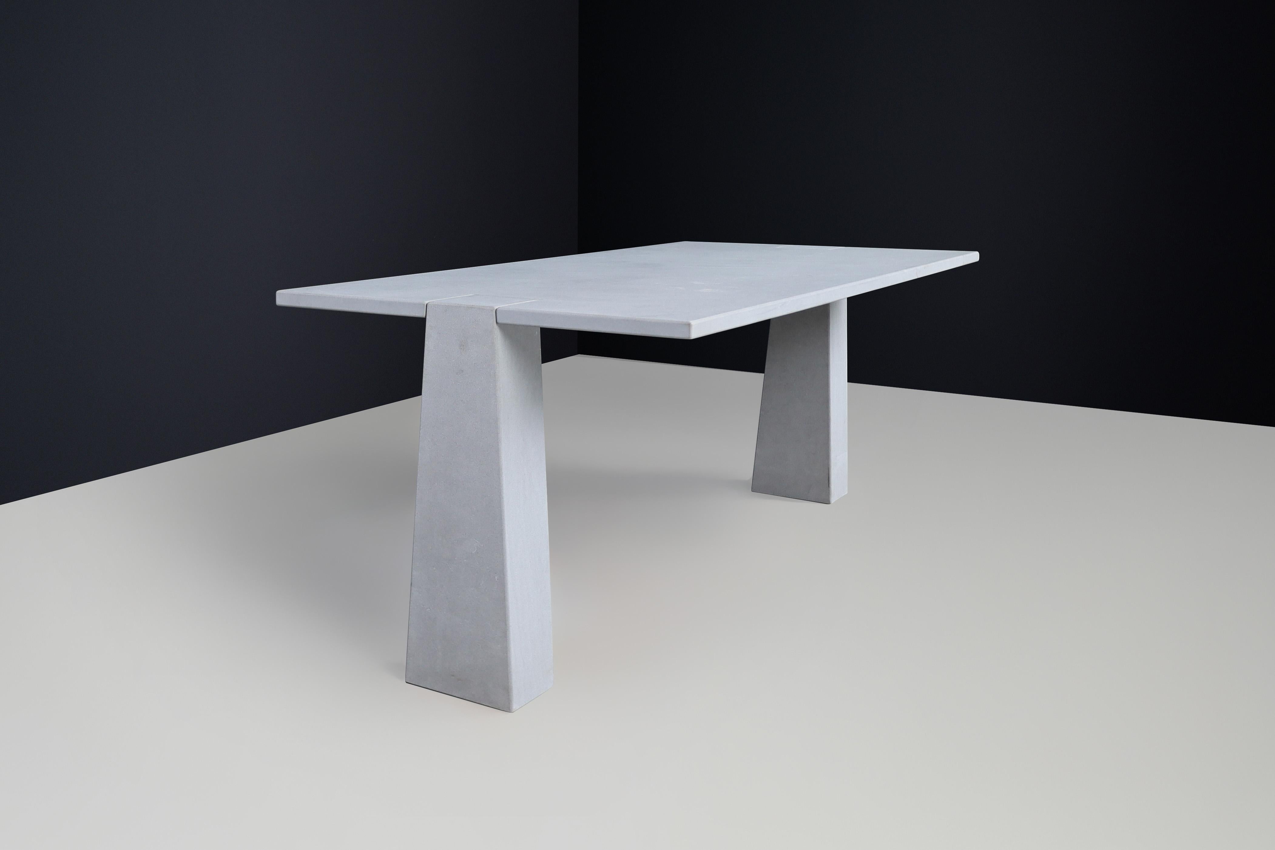 Pietra Serena' Inca  Escritorio o Comedor de Angelo Mangiarotti para Skipper 1978 Moderno en venta
