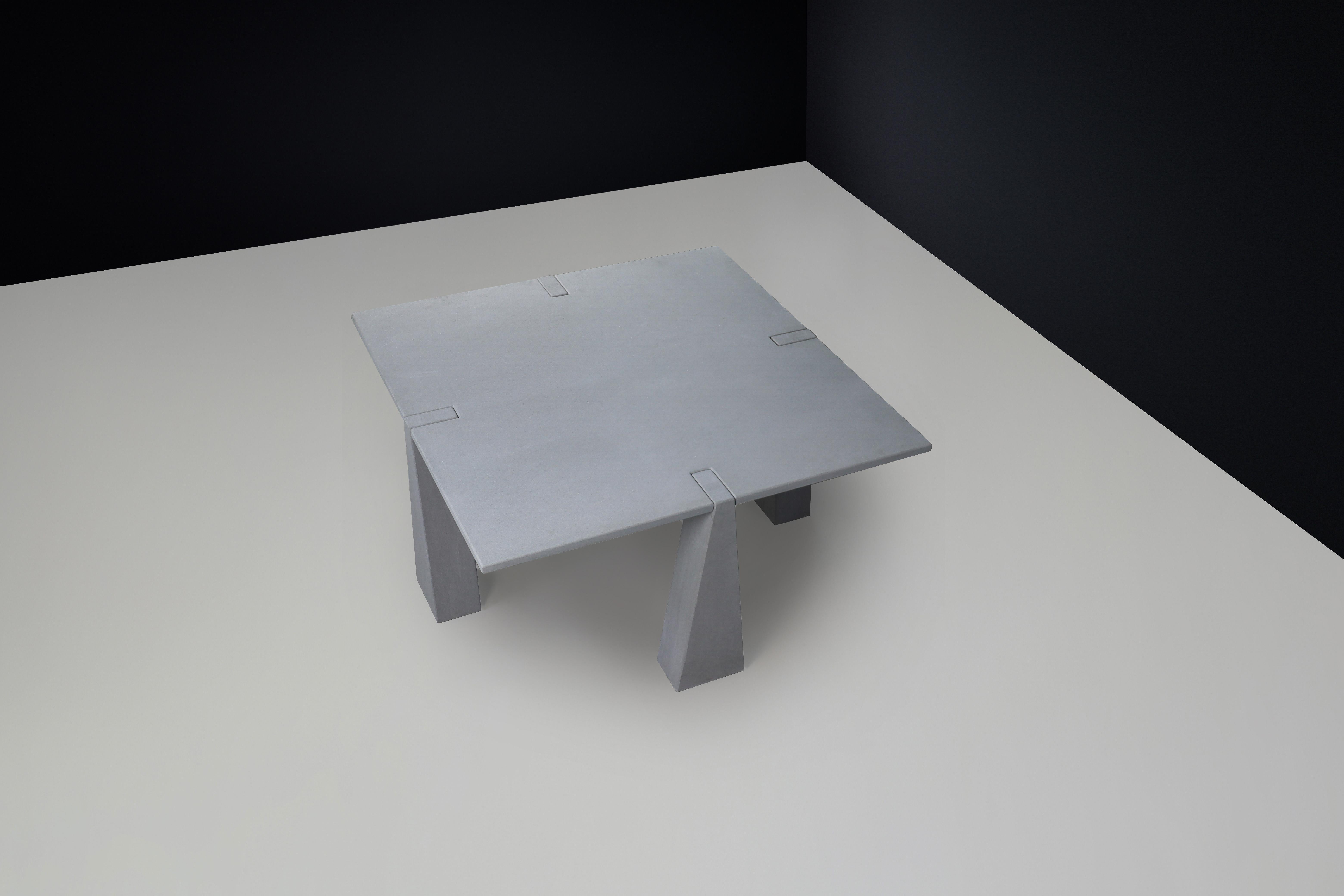 Table centrale Pietra Serena' Inca d'Angelo Mangiarotti pour Skipper Bon état - En vente à Almelo, NL